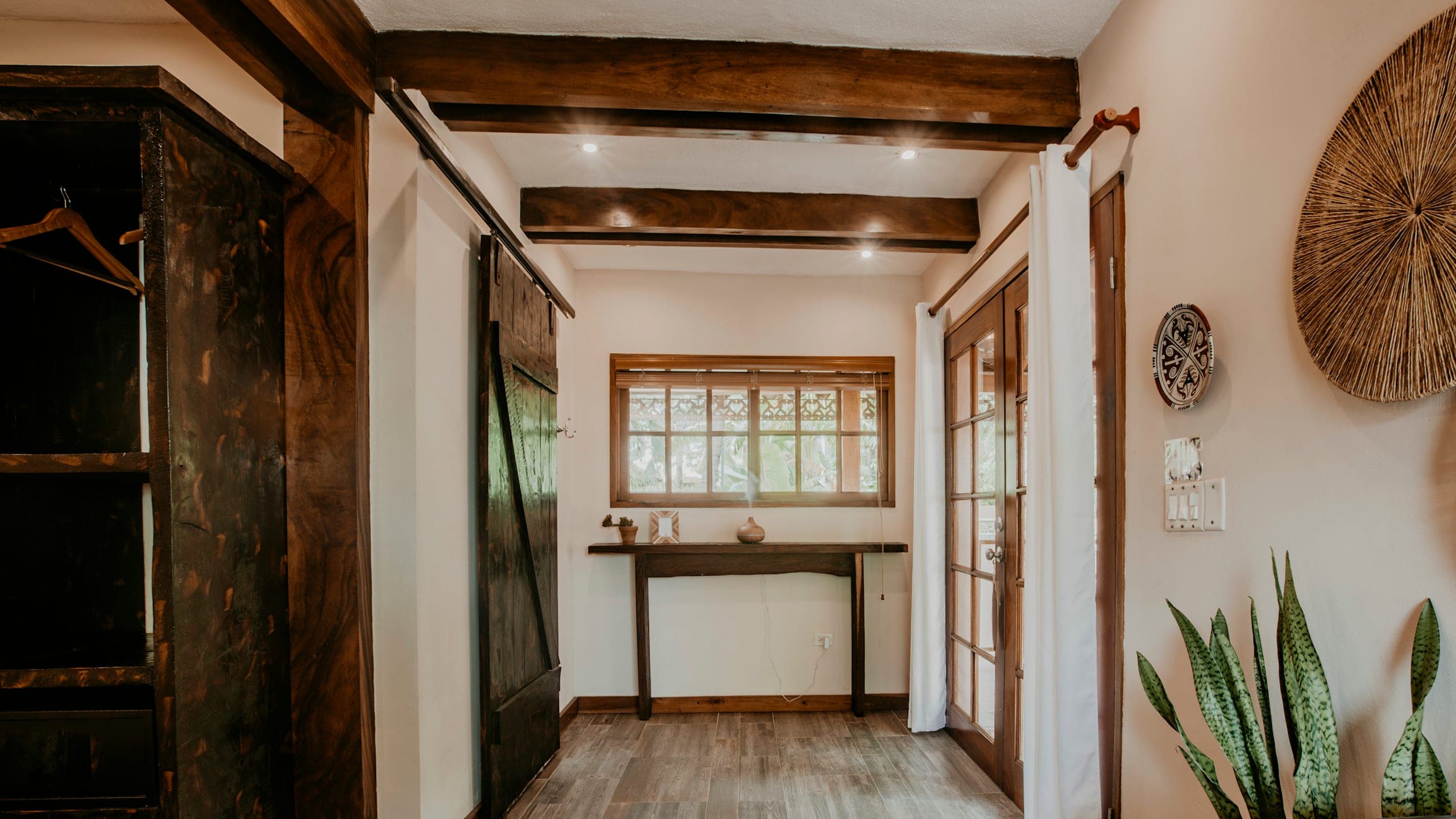 Sansara Surf & Yoga Resort - Image 5