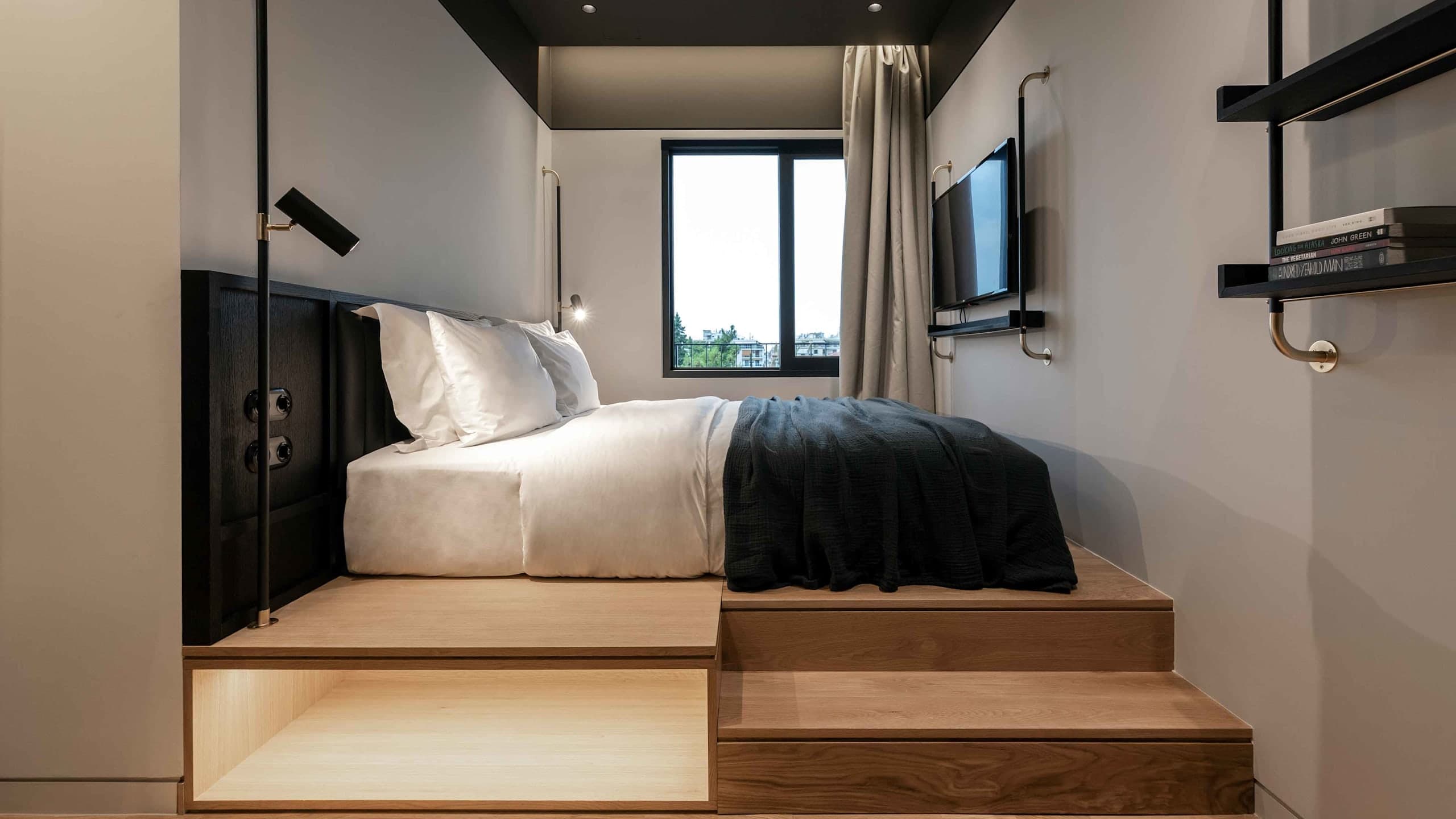 The Modernist Athens - Image 5