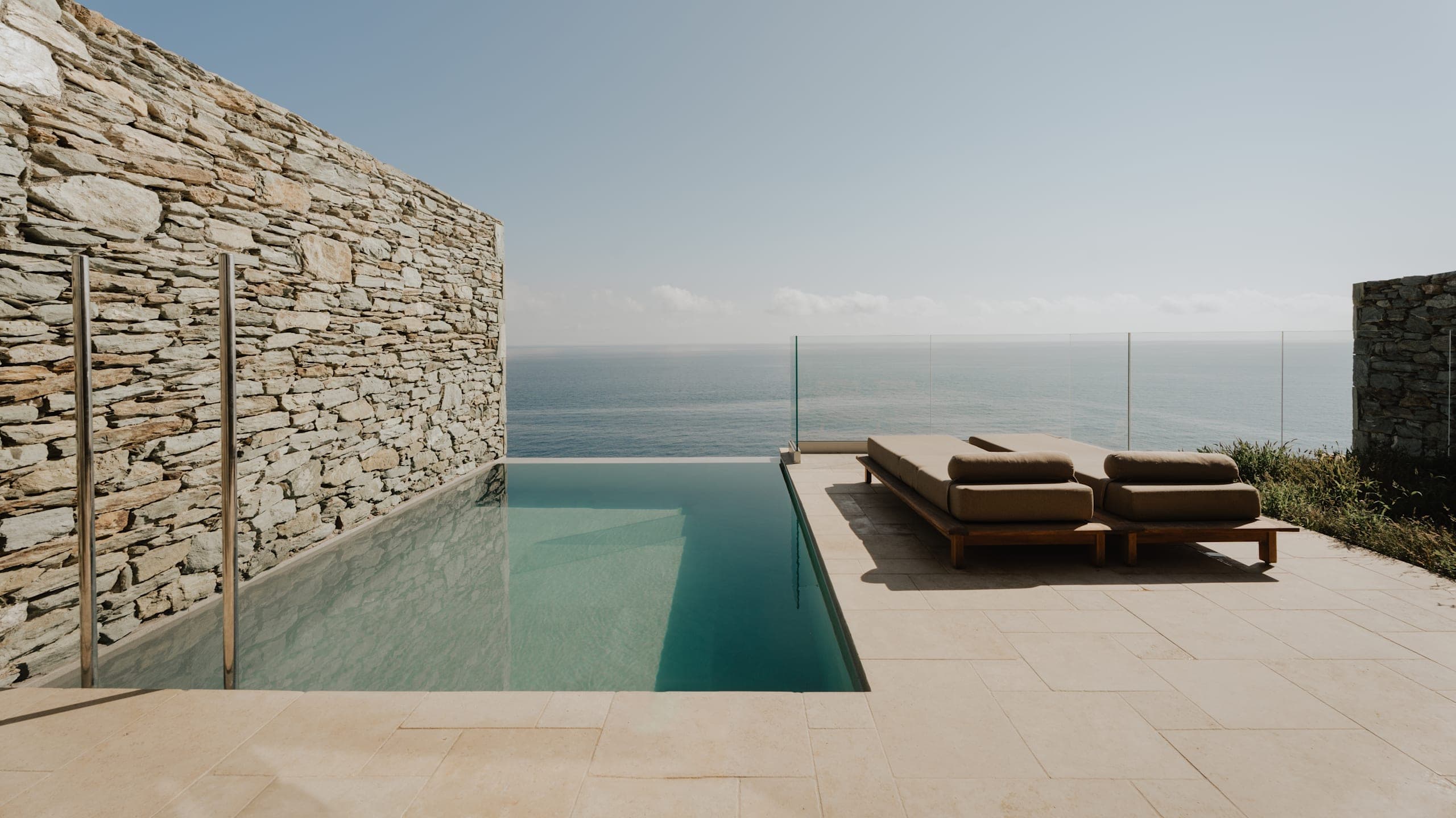 Acro Suites - Image 5