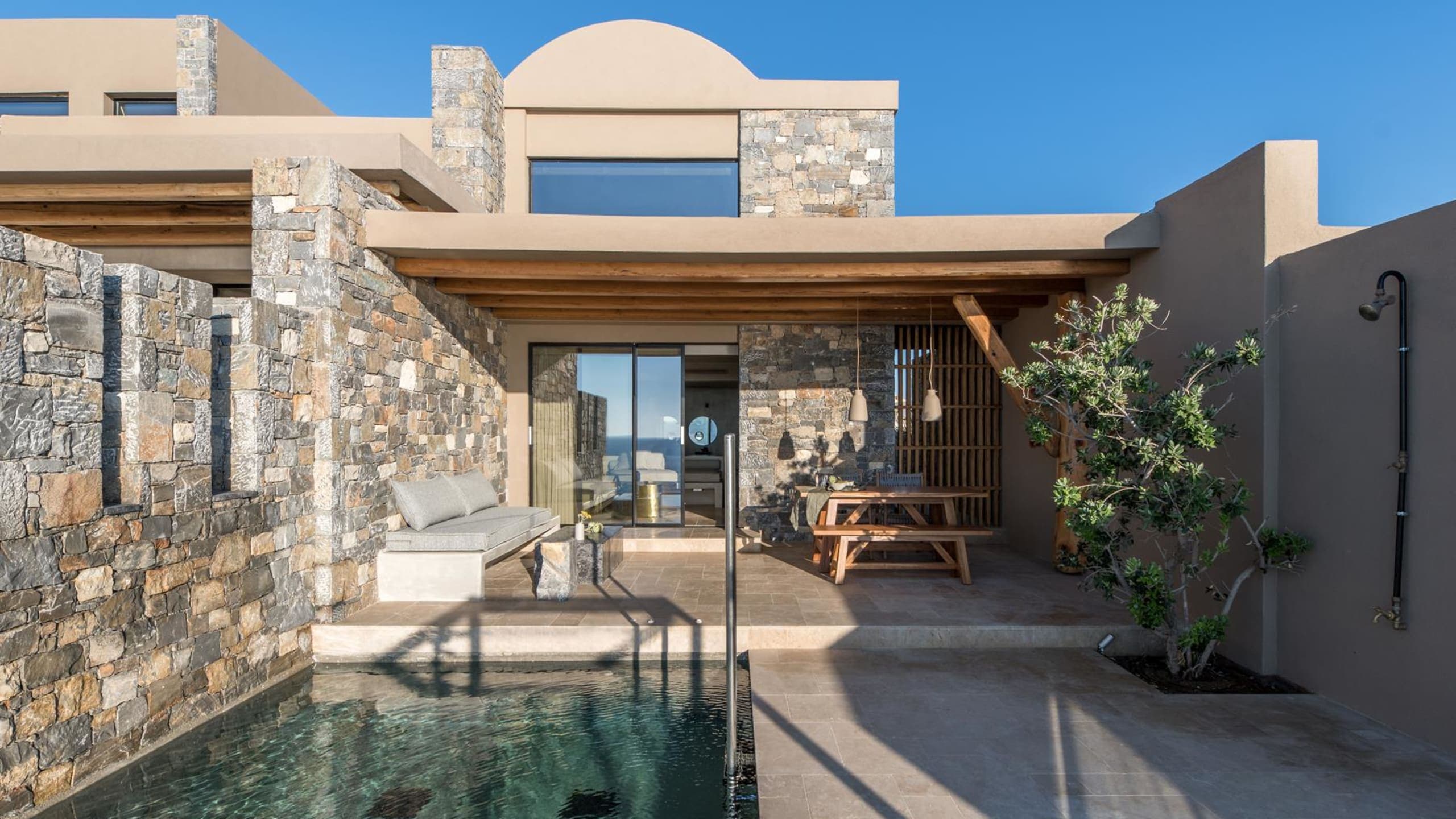 Sea View Loft with Private Pool - Image 1
