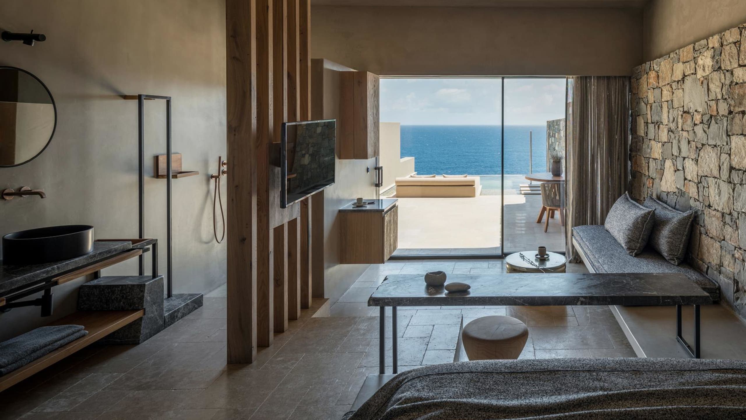 Wave Suite XL Sea View with Private Infinity Pool - Image 3