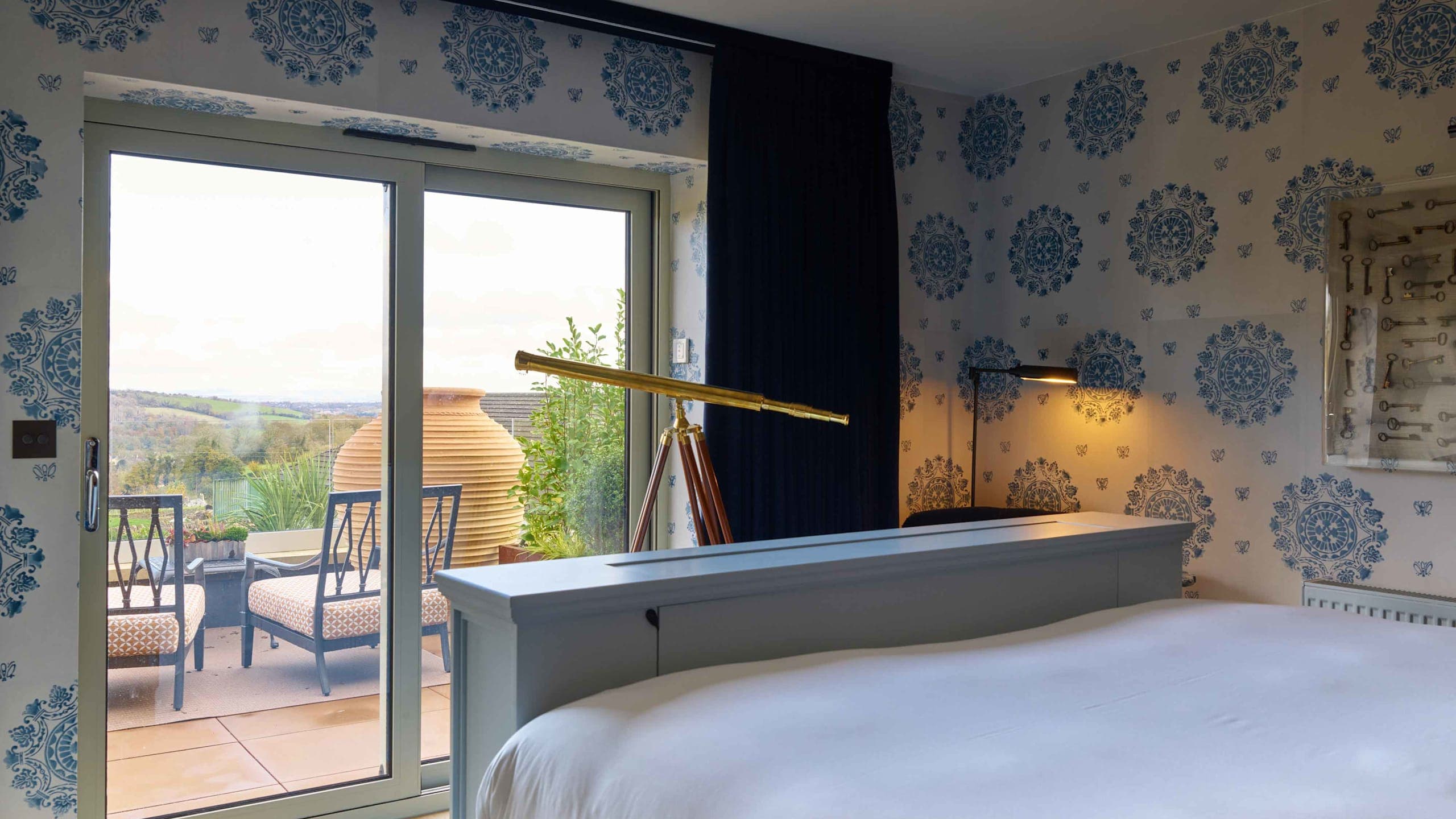 Mews Hot Tub Room - Image 1