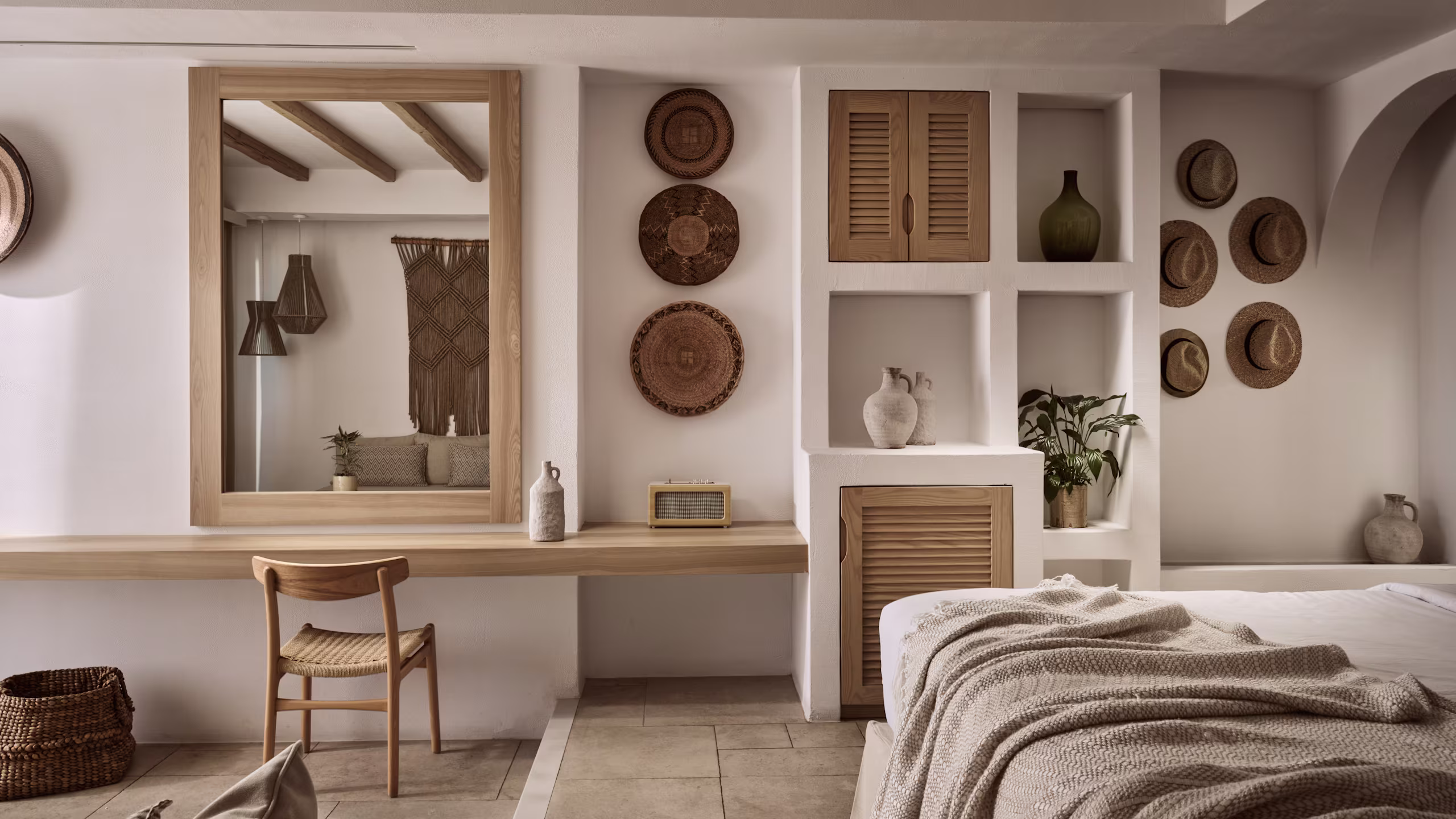 Signature Suite with Garden View and Private Pool - Image 4