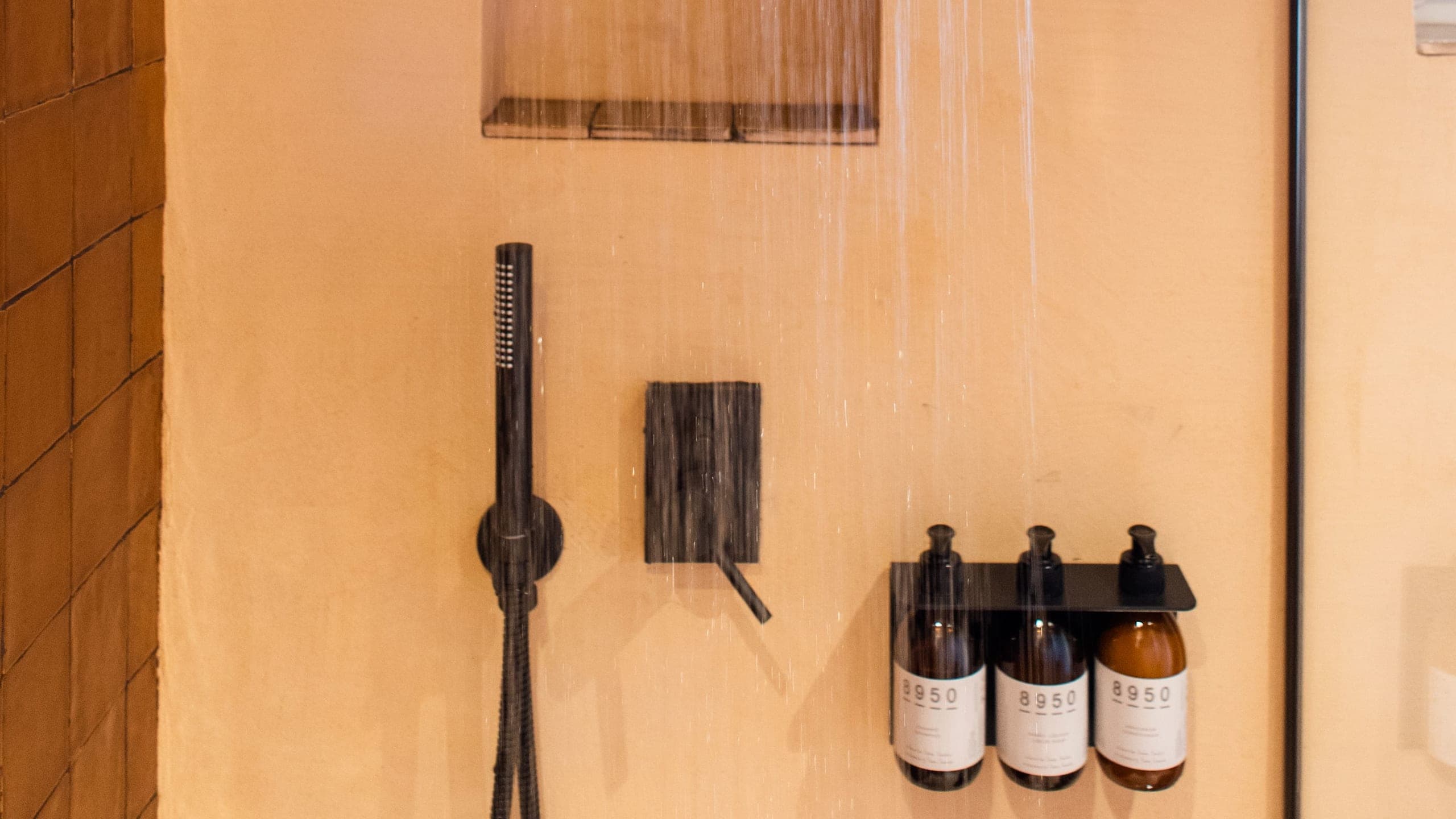 Double Room - Image 4