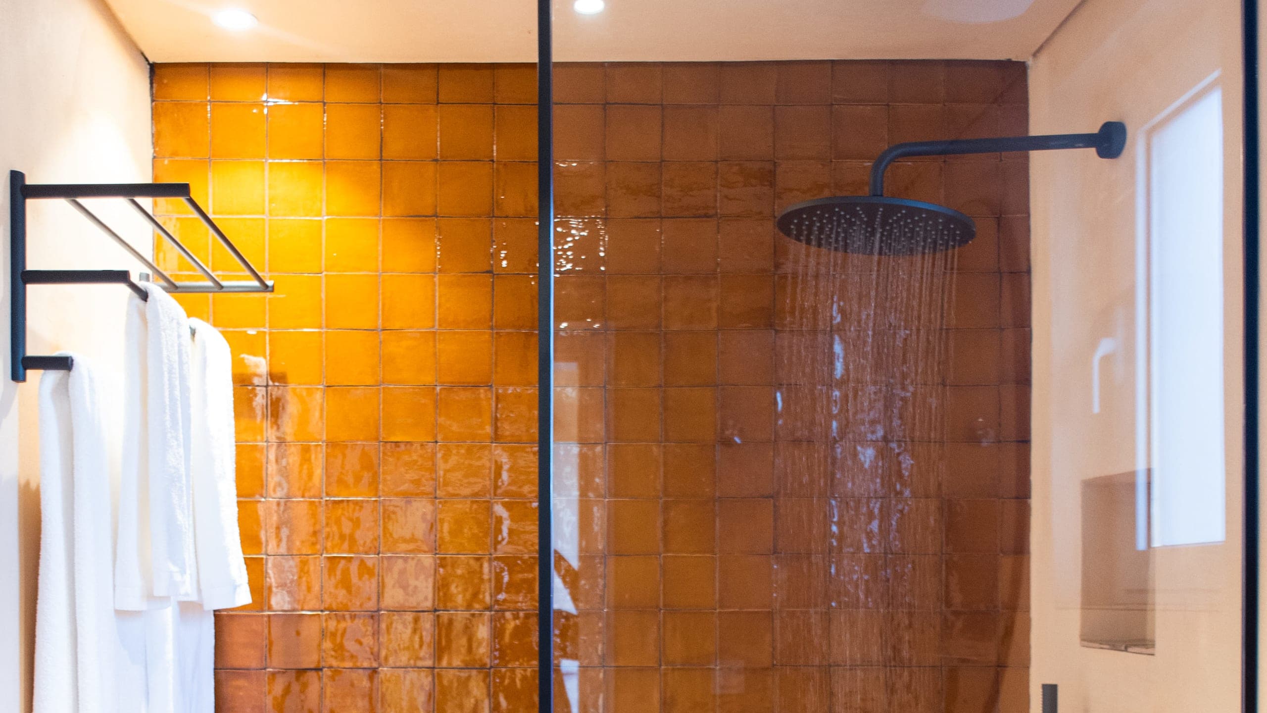 Double Room - Image 3