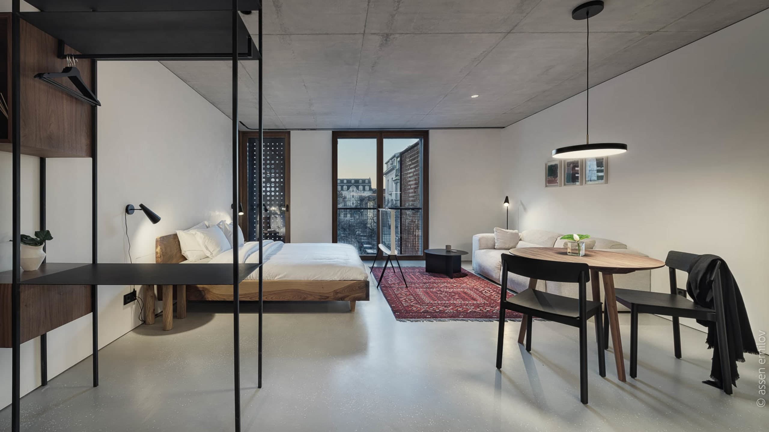 Loft Studio No 1 - 1st Floor - Image 1