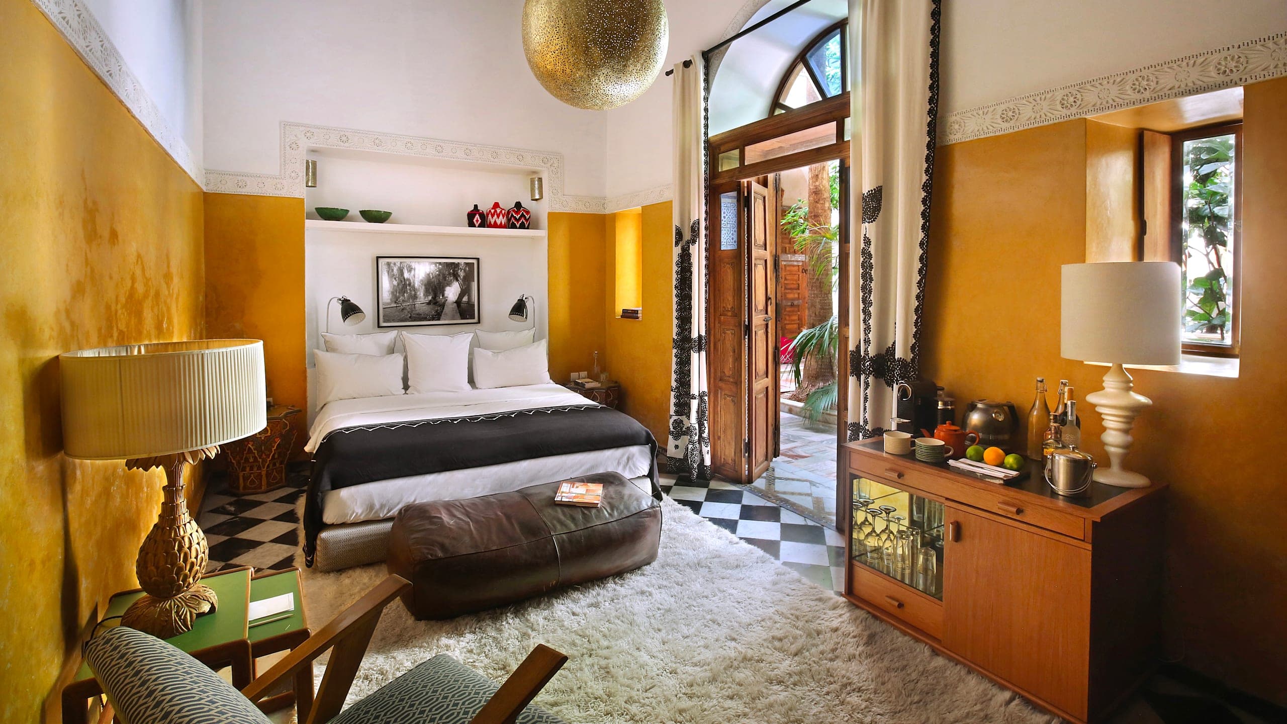 Small Room - Image 1