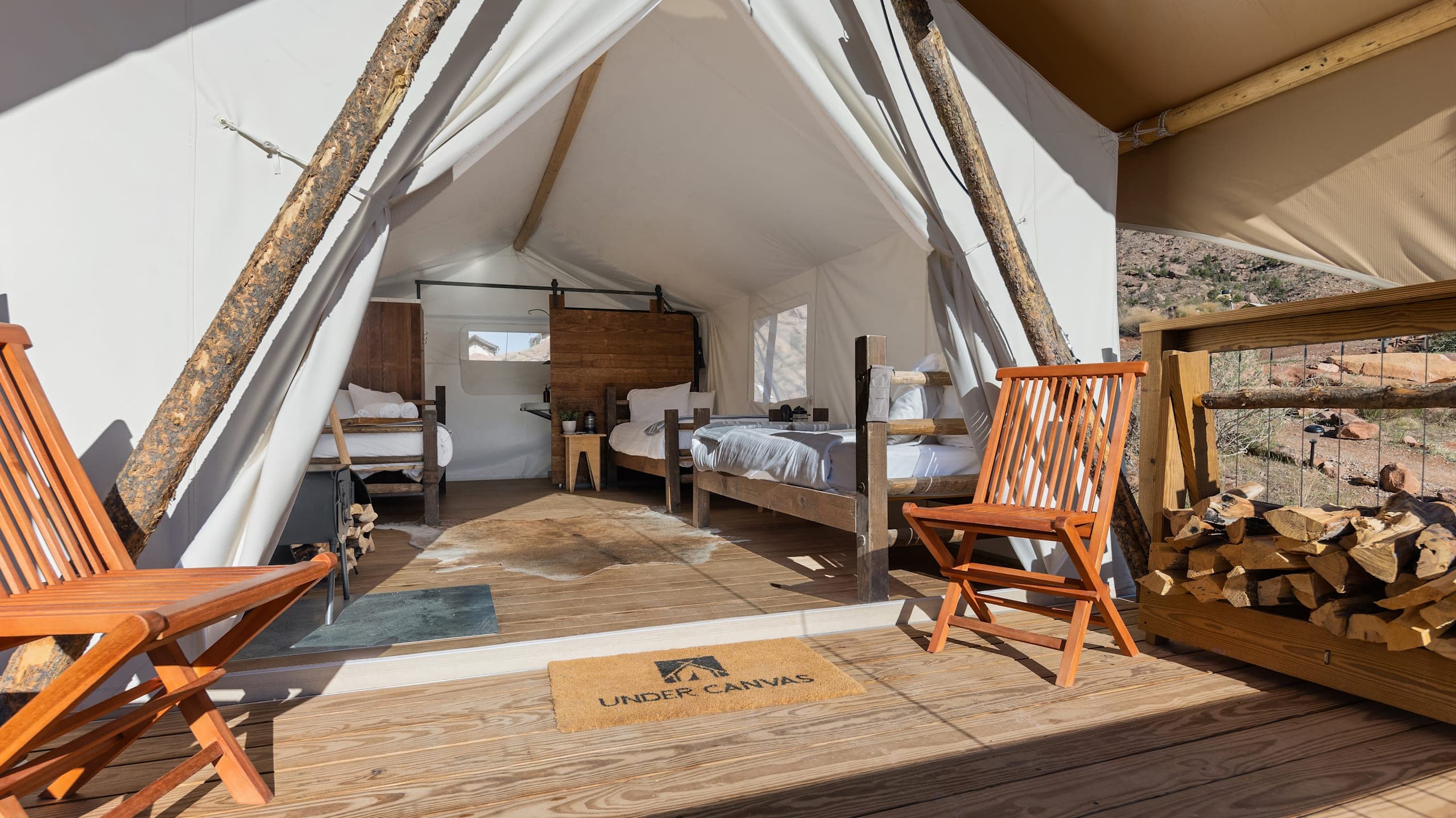 Deluxe Tent - Image 5