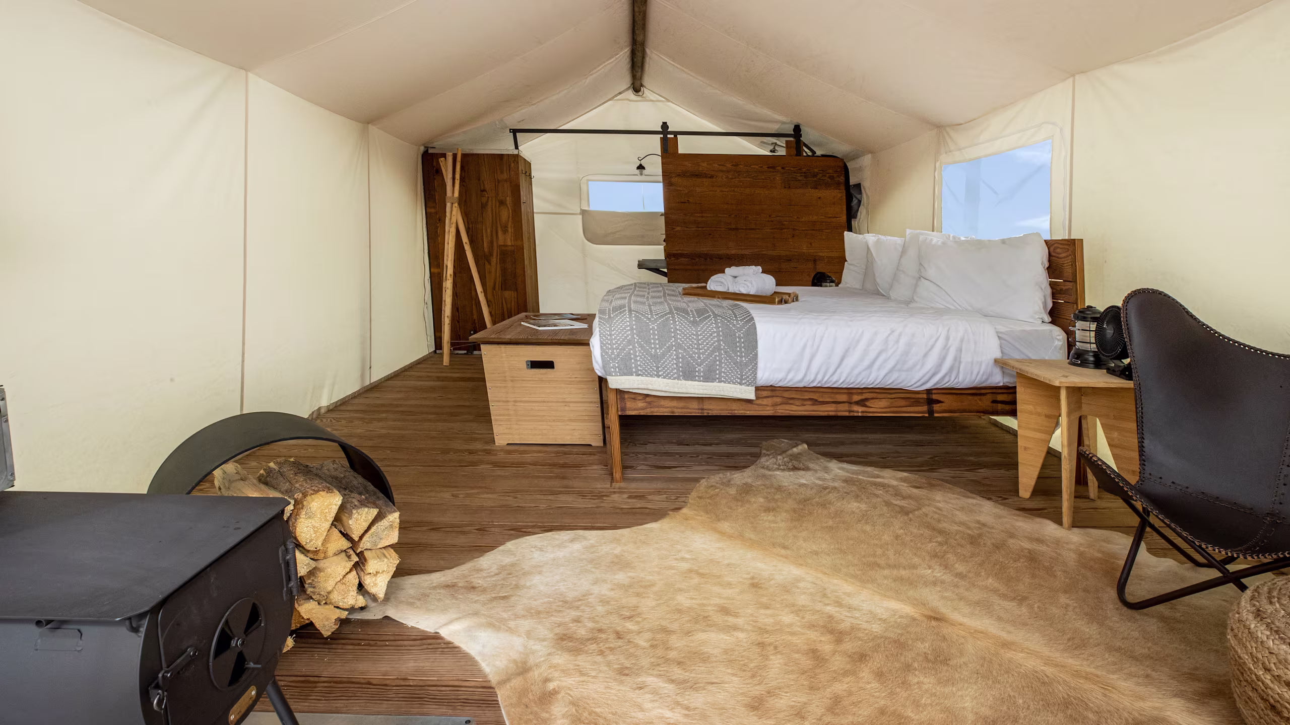 Deluxe with Kids’ Tent - Image 8
