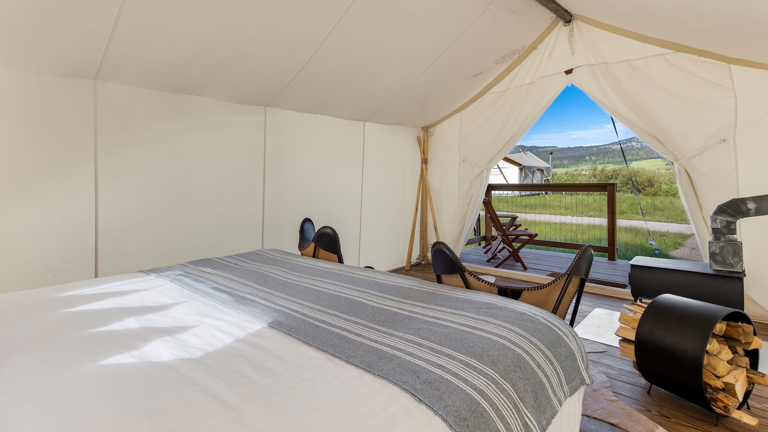 Under Canvas West Yellowstone - Image 5