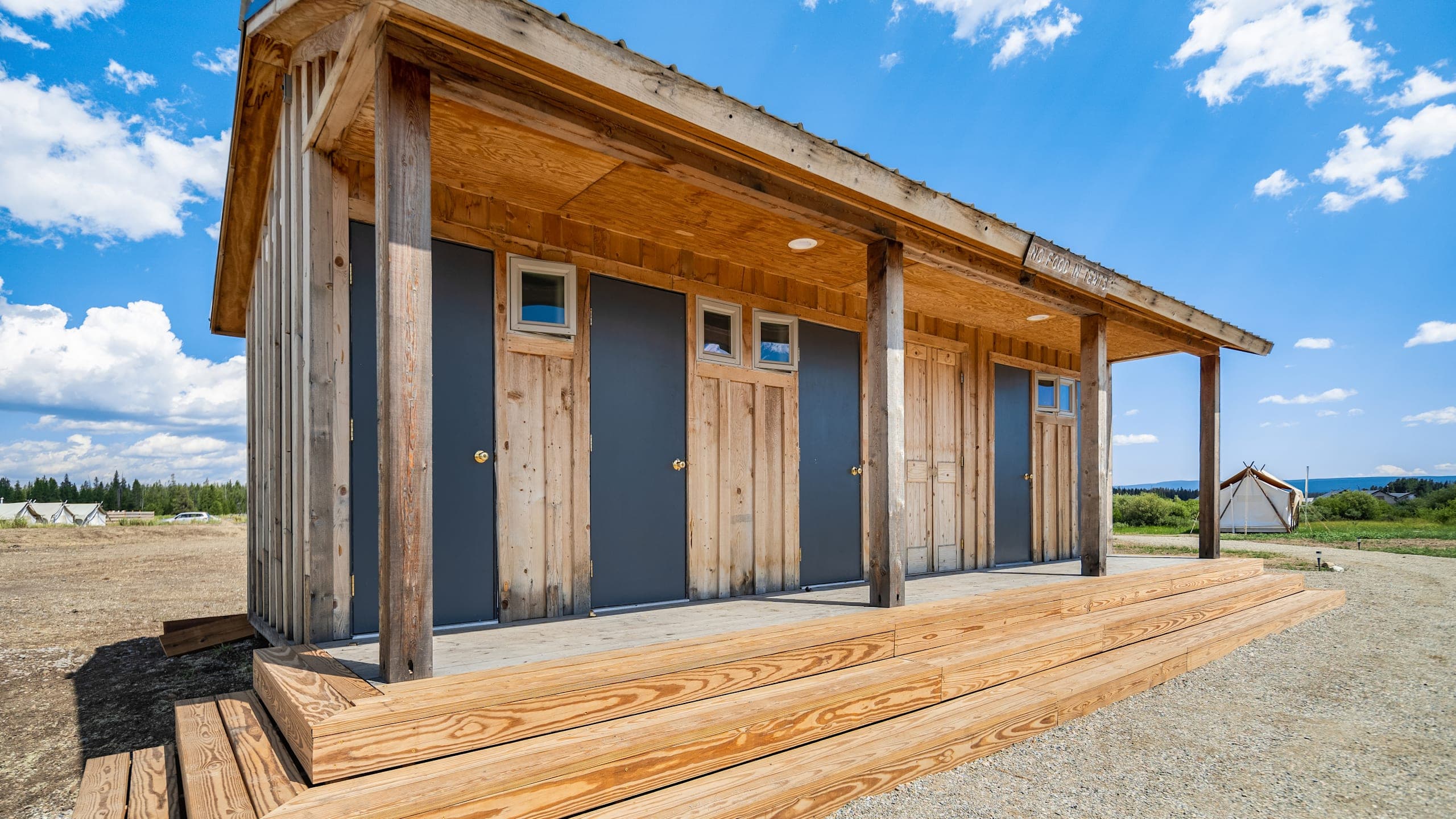 Under Canvas West Yellowstone - Image 2