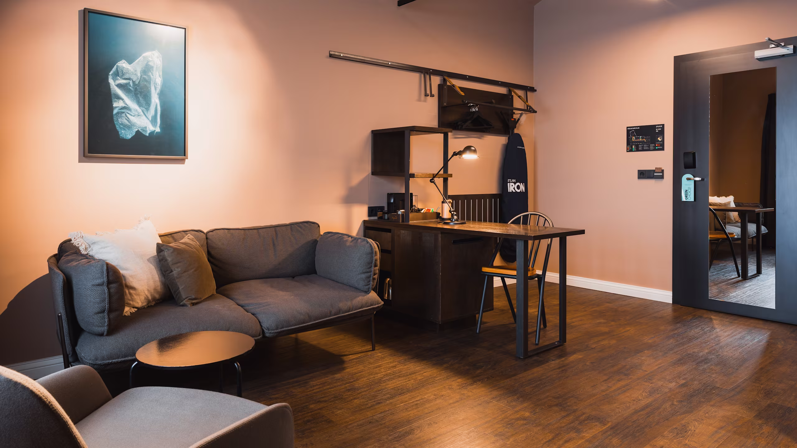 Junior Suite - Image 11