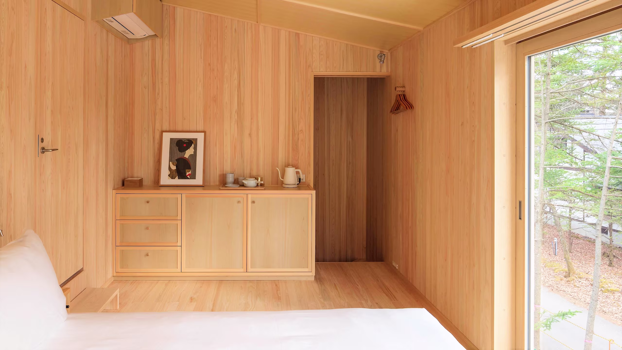 SSH No.3 Cabin - Image 4