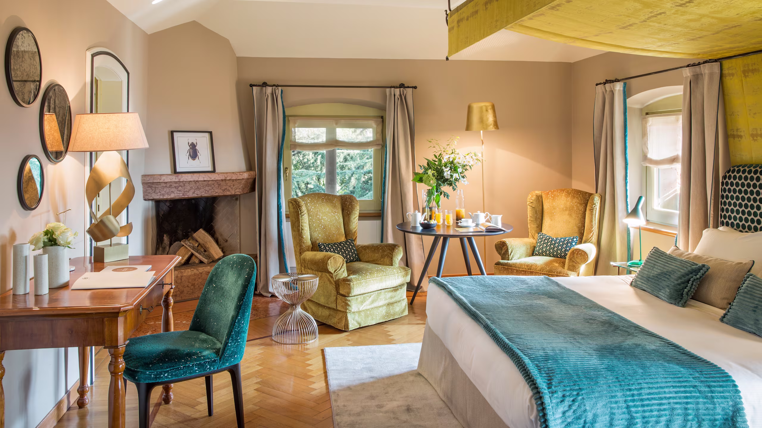 Deluxe Room - Image 3