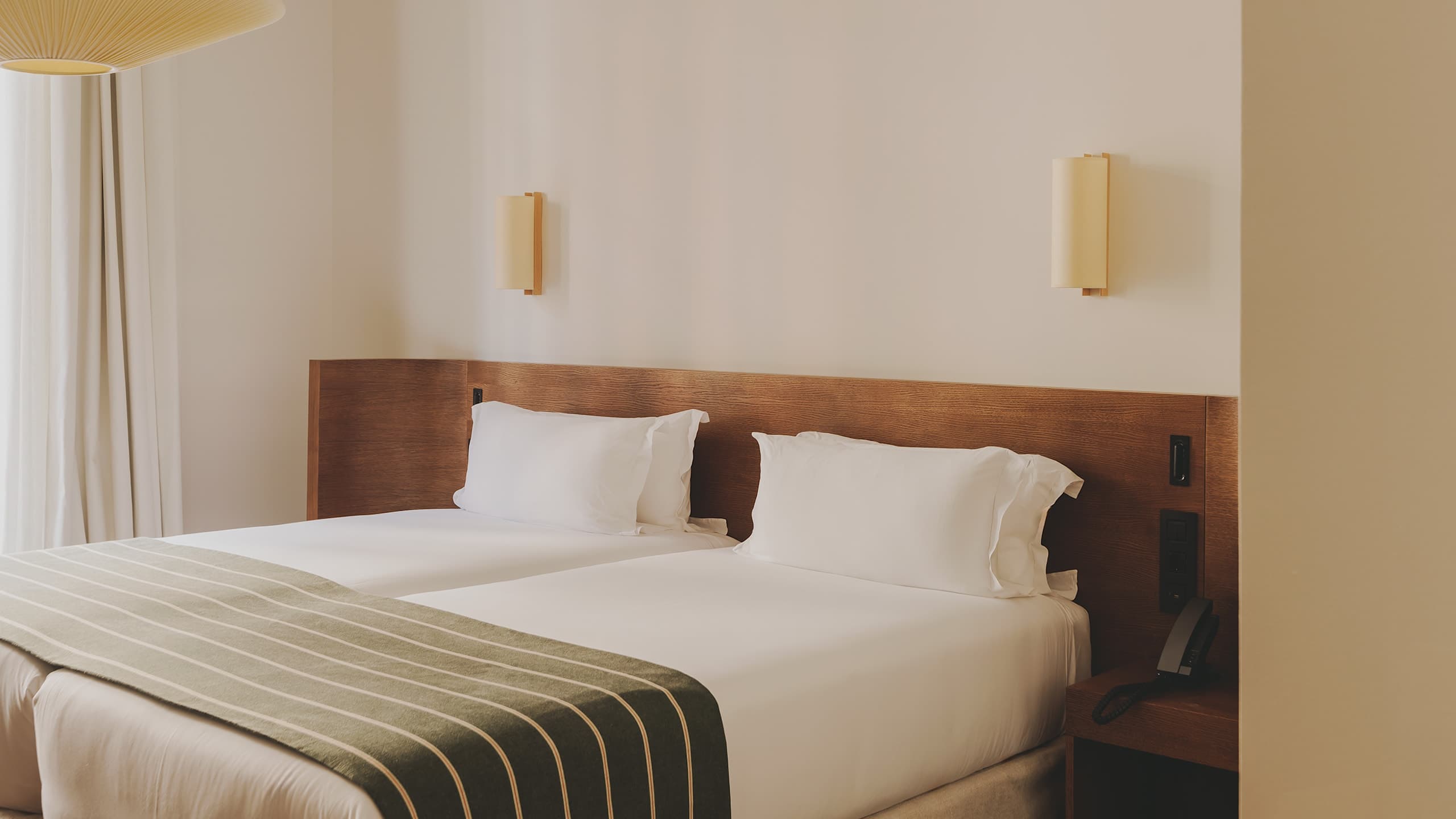 Duo Balcony Room - Image 2