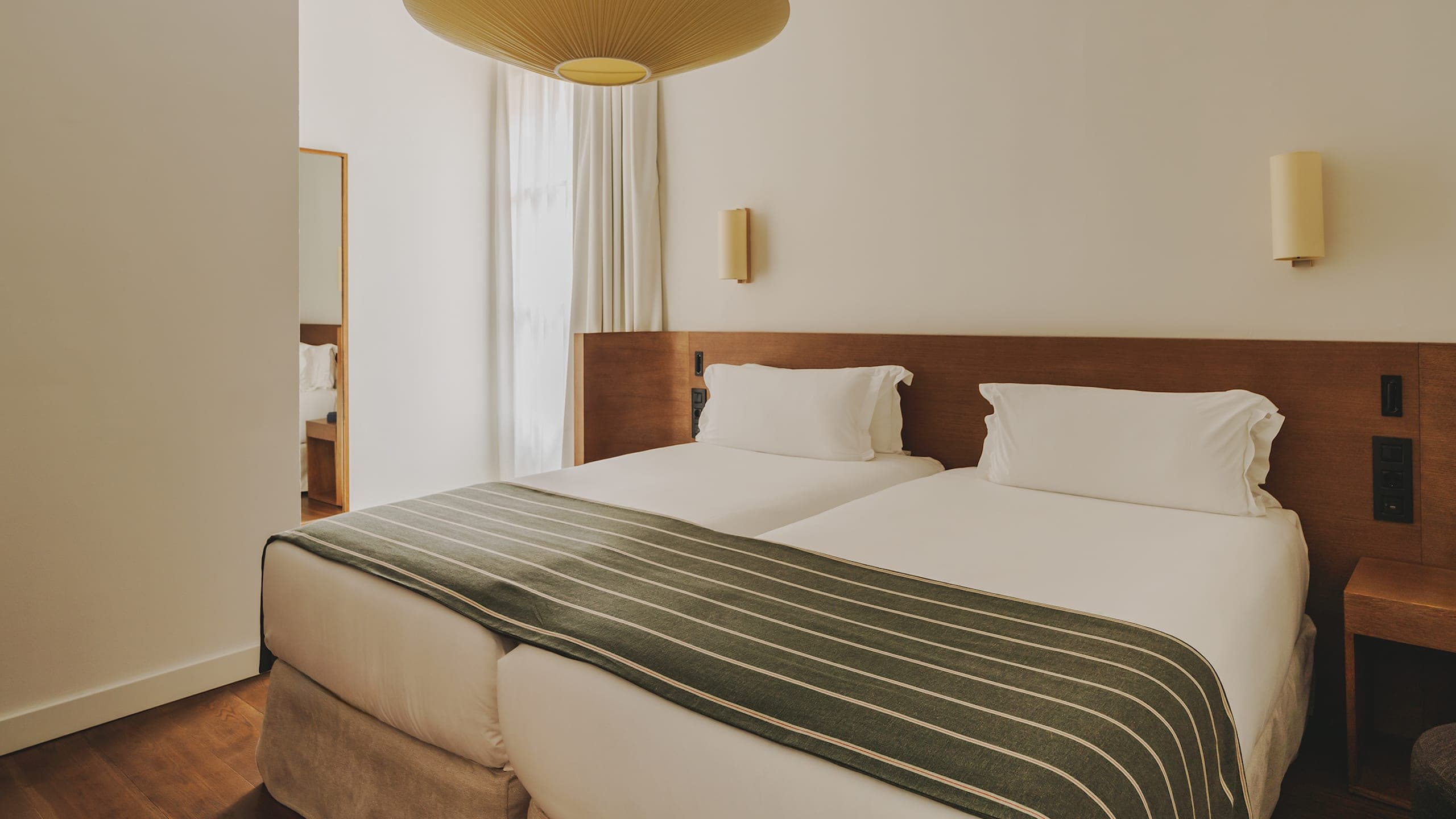 Duo Inner Room - Image 2