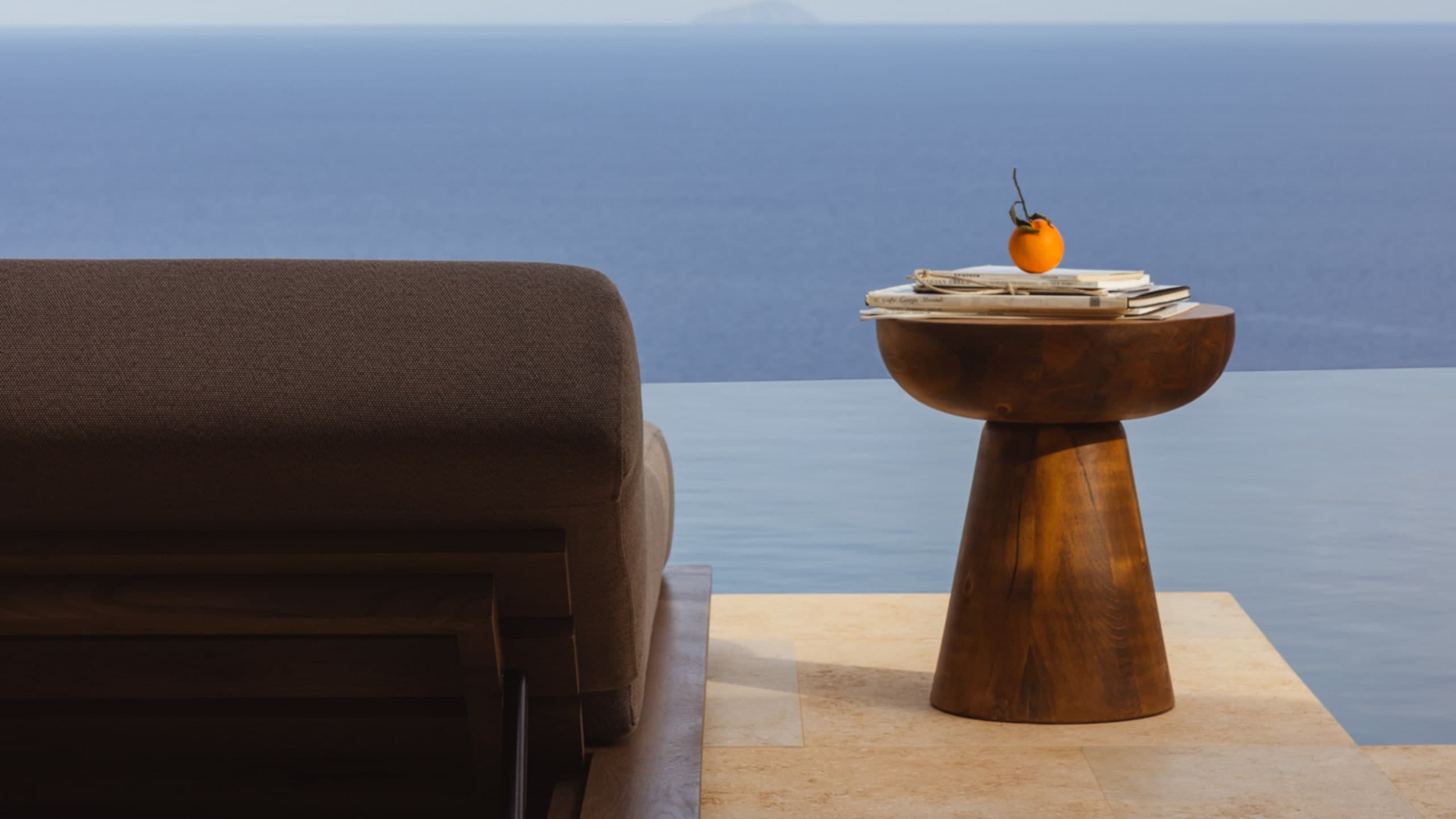 Superior Cave Suite with Outdoor Private Pool and Sea View - Image 10