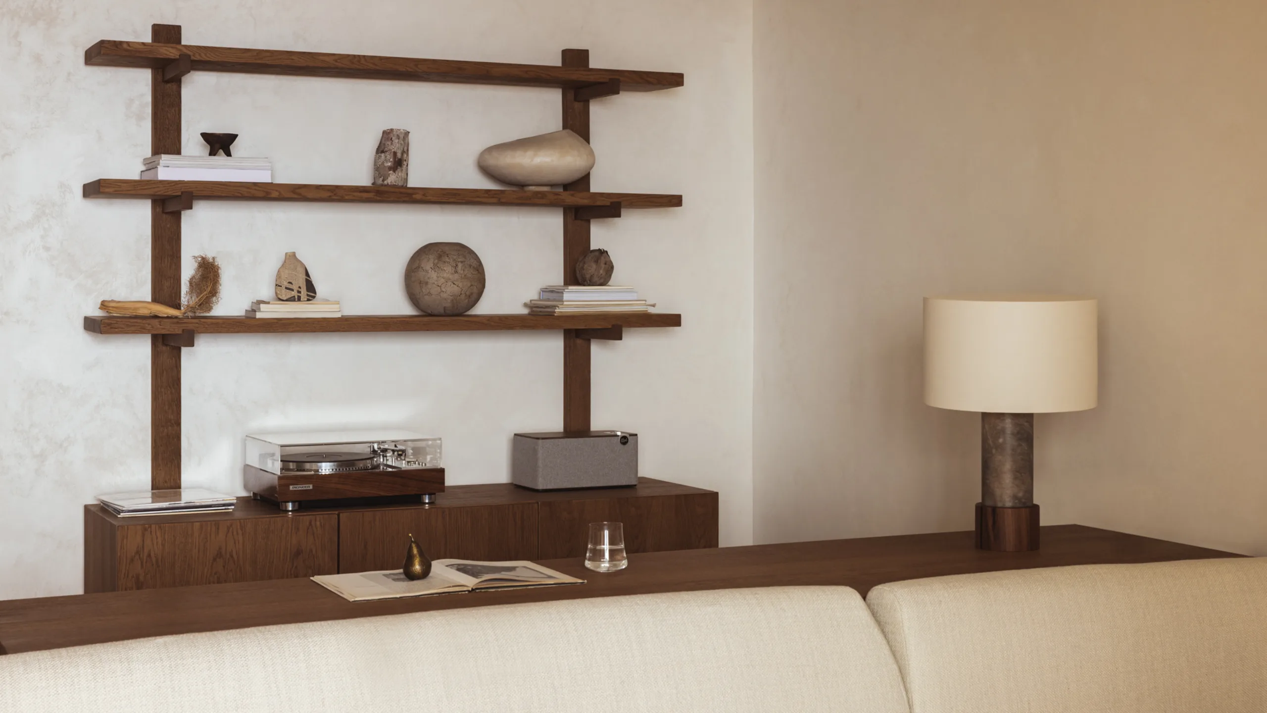 Superior Cave Suite with Outdoor Private Pool and Sea View - Image 5