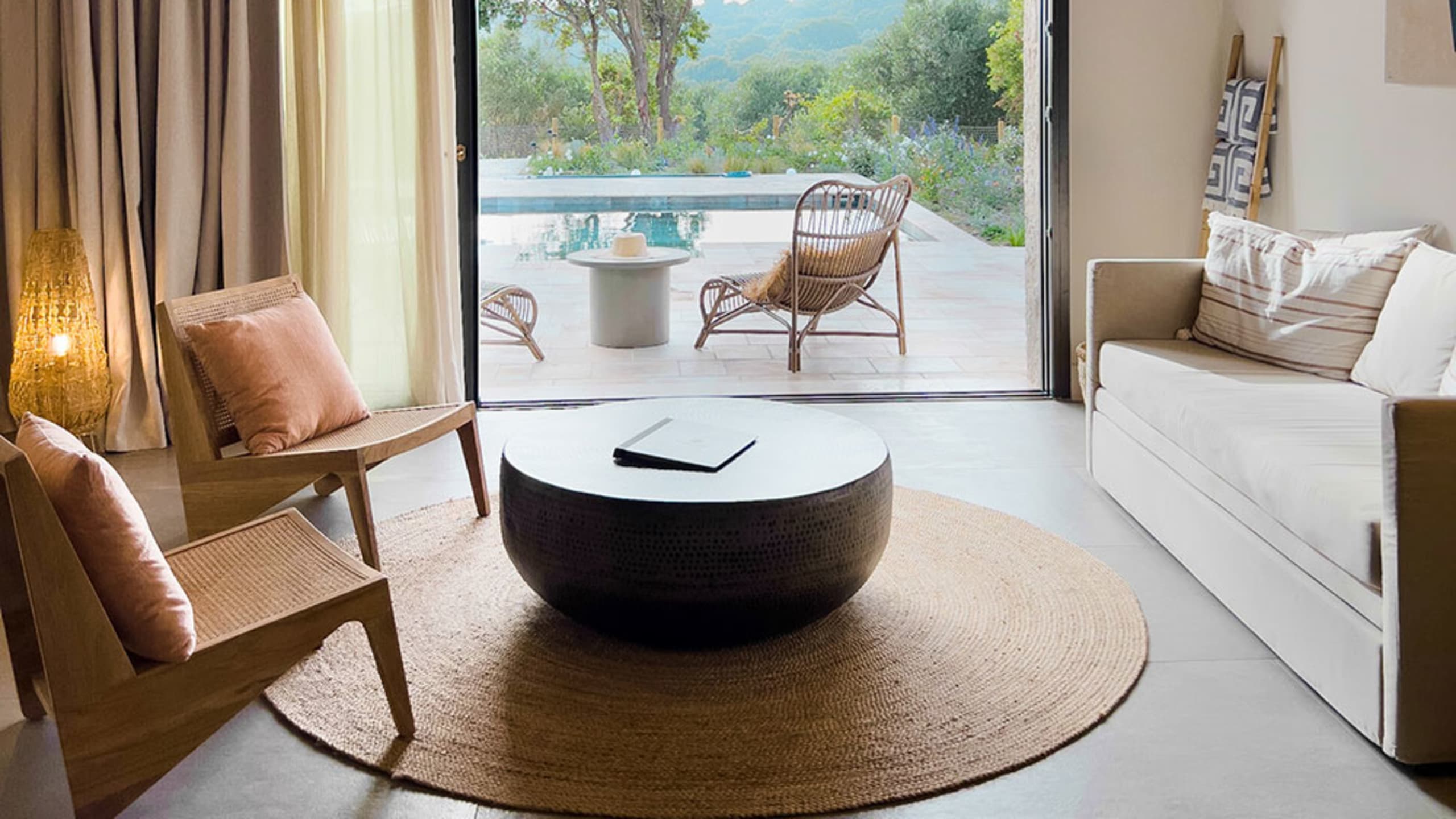 Elia One-Bedroom Villa with Private Pool - Image 1