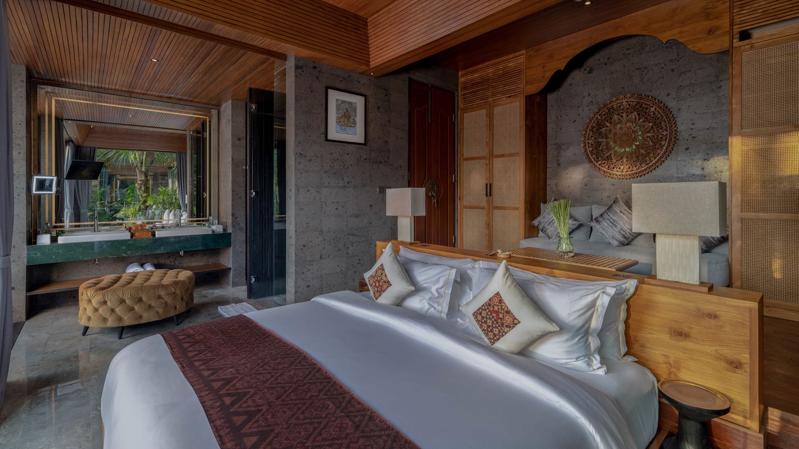 Grand Deluxe Balcony Garden View - Image 7