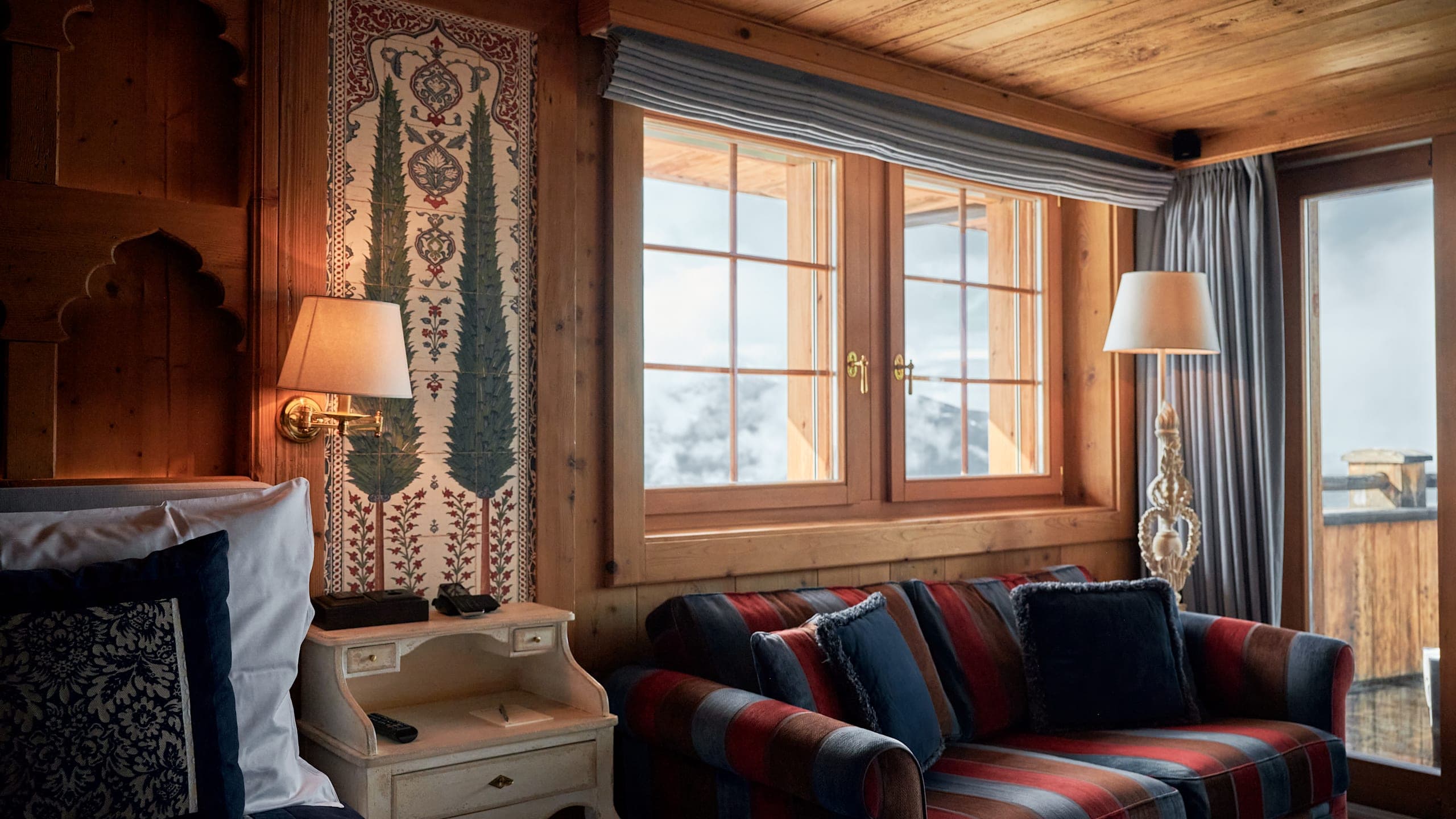 Deluxe Room - Image 1