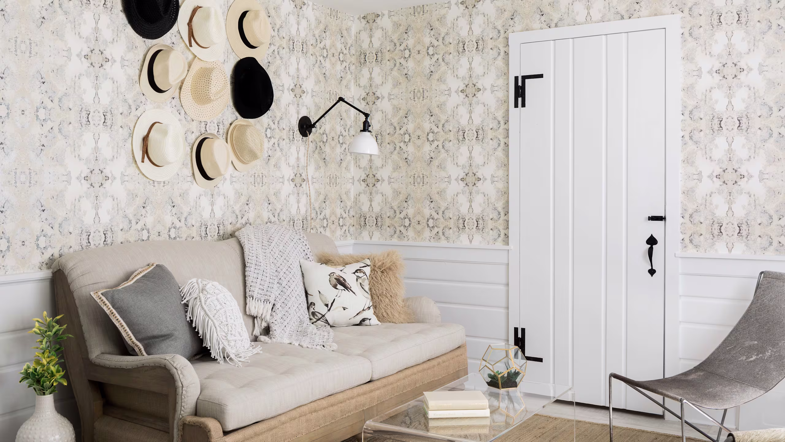 Village King Suite - Image 3