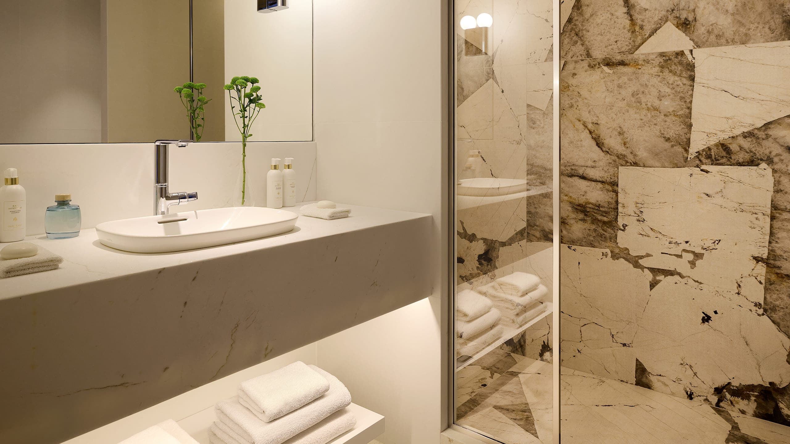 Riviera Room - Image 5