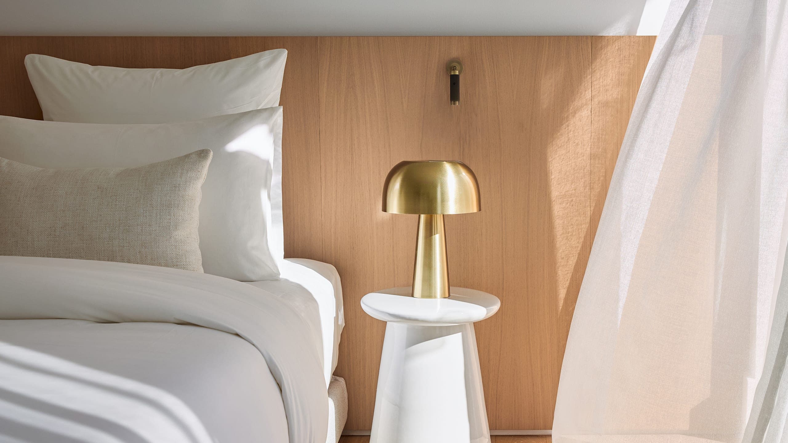 Riviera Room - Image 1