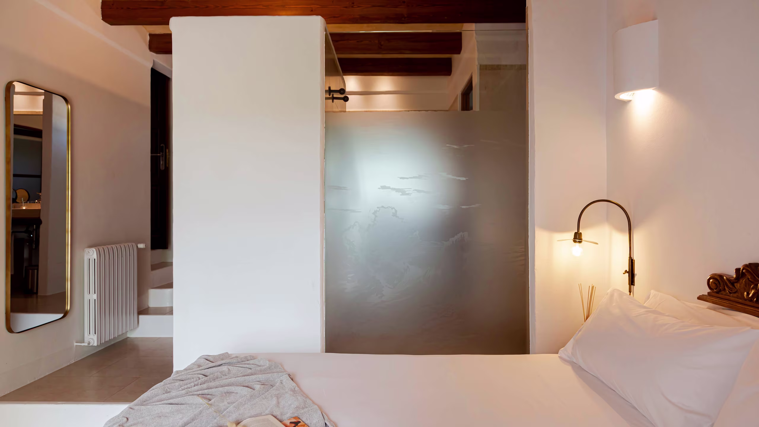 Double Room - Image 8