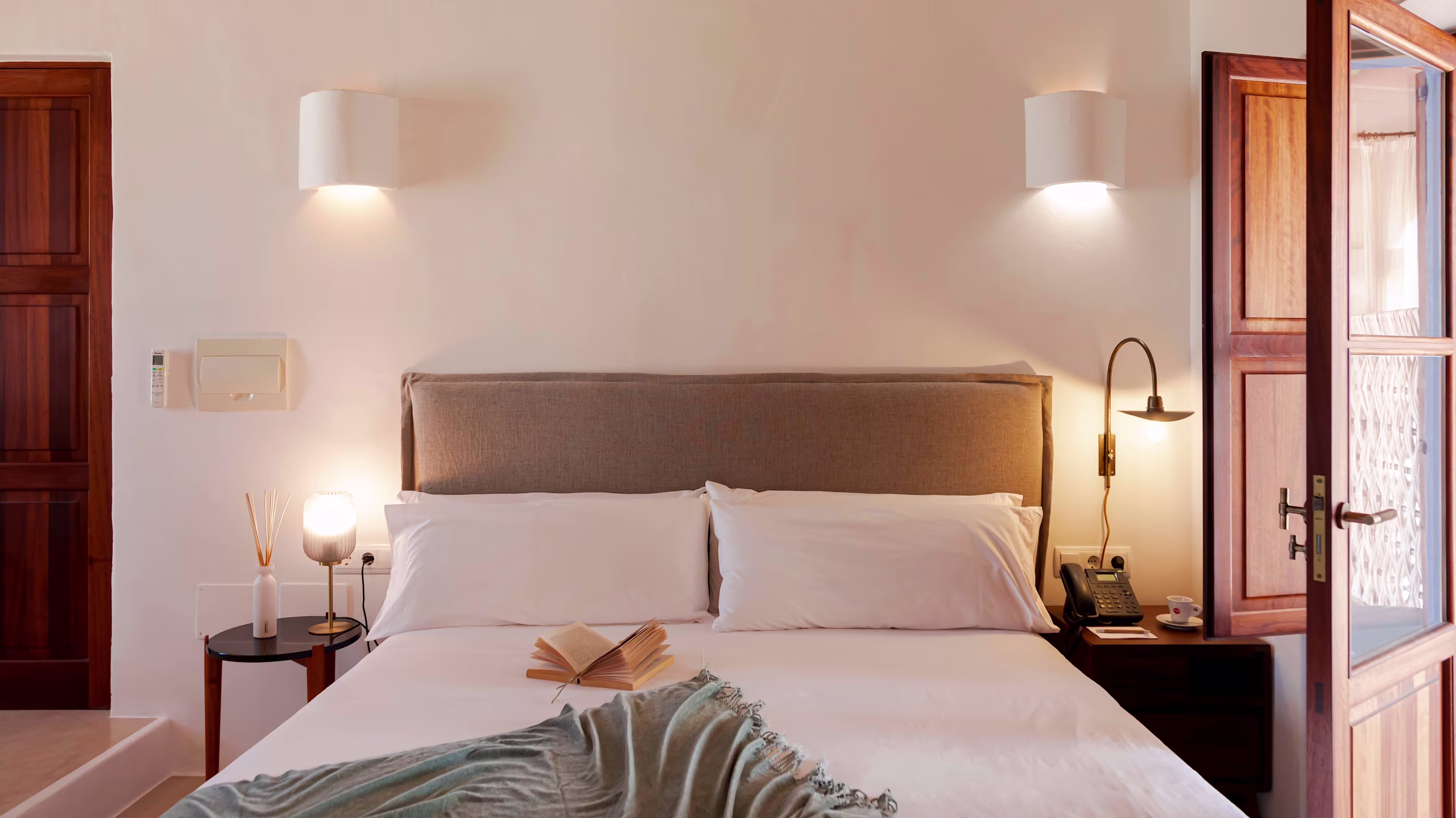 Double Room - Image 5
