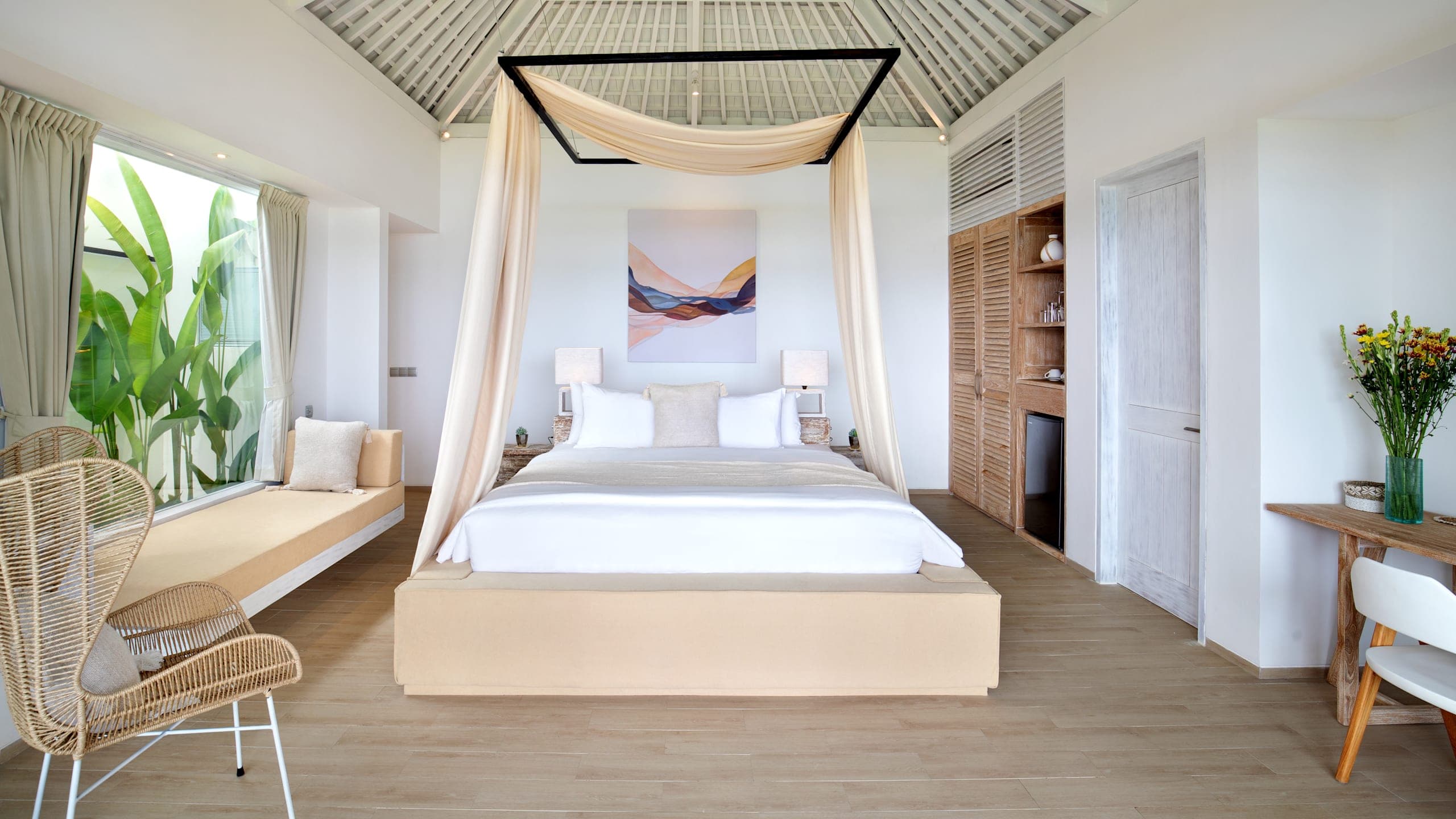 Studio Bedroom Ocean View Villa - Image 8
