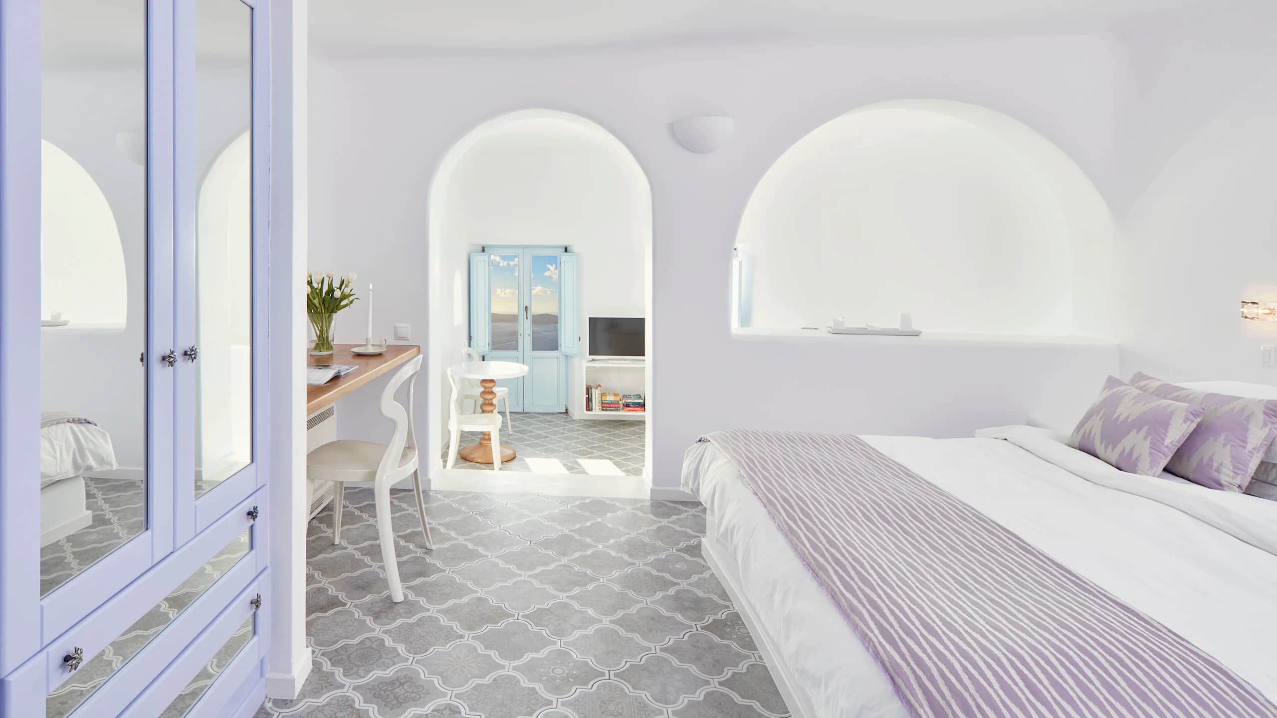 Senior Suite - Image 4