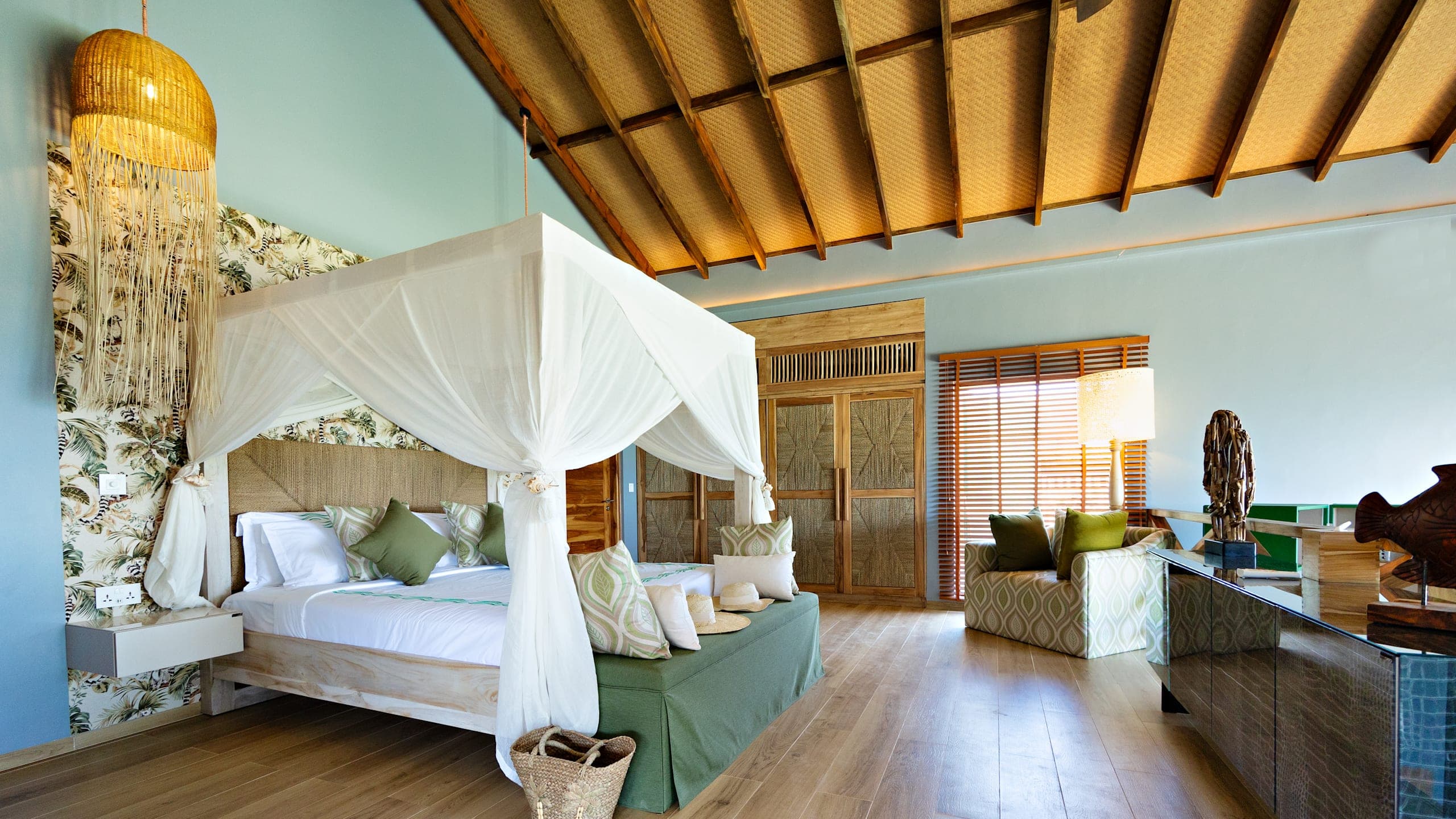 Sunrise Villa with Private Pool - Image 3