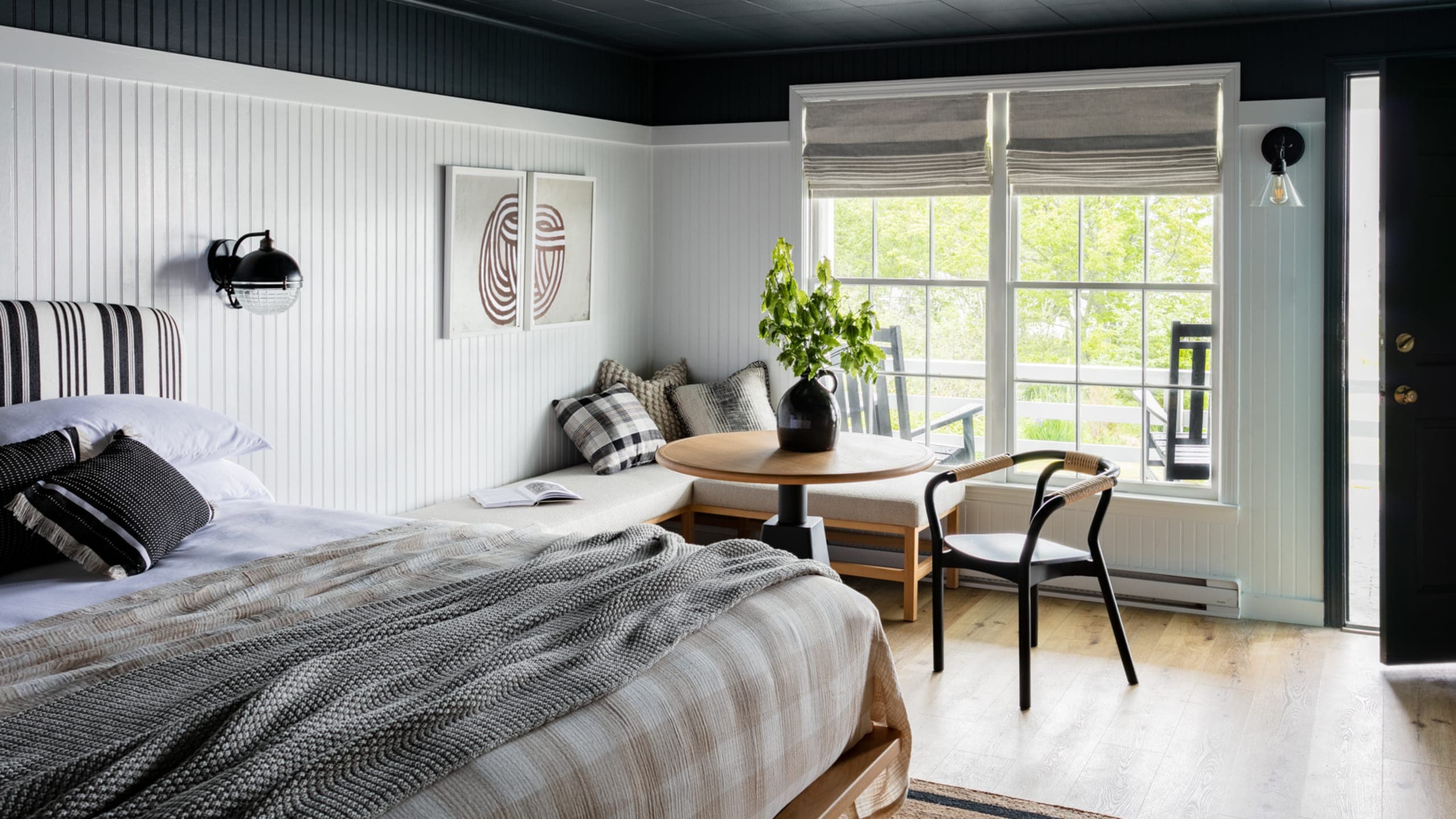 Bluebird Ocean Point Inn - Image 4