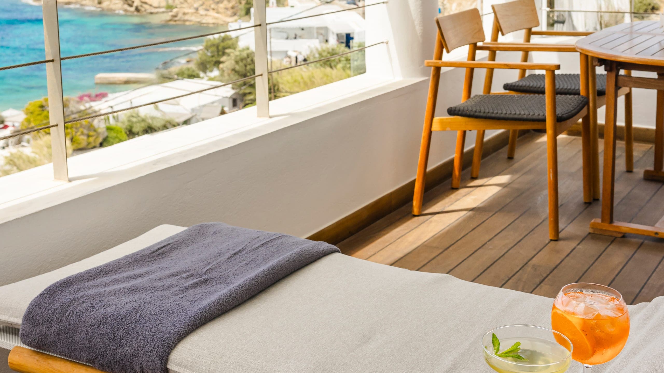 Premium Suite Sea View - Image 23