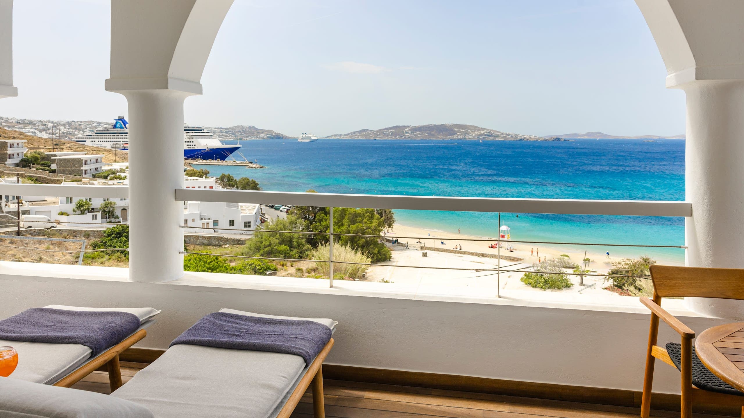 Premium Suite Sea View - Image 16