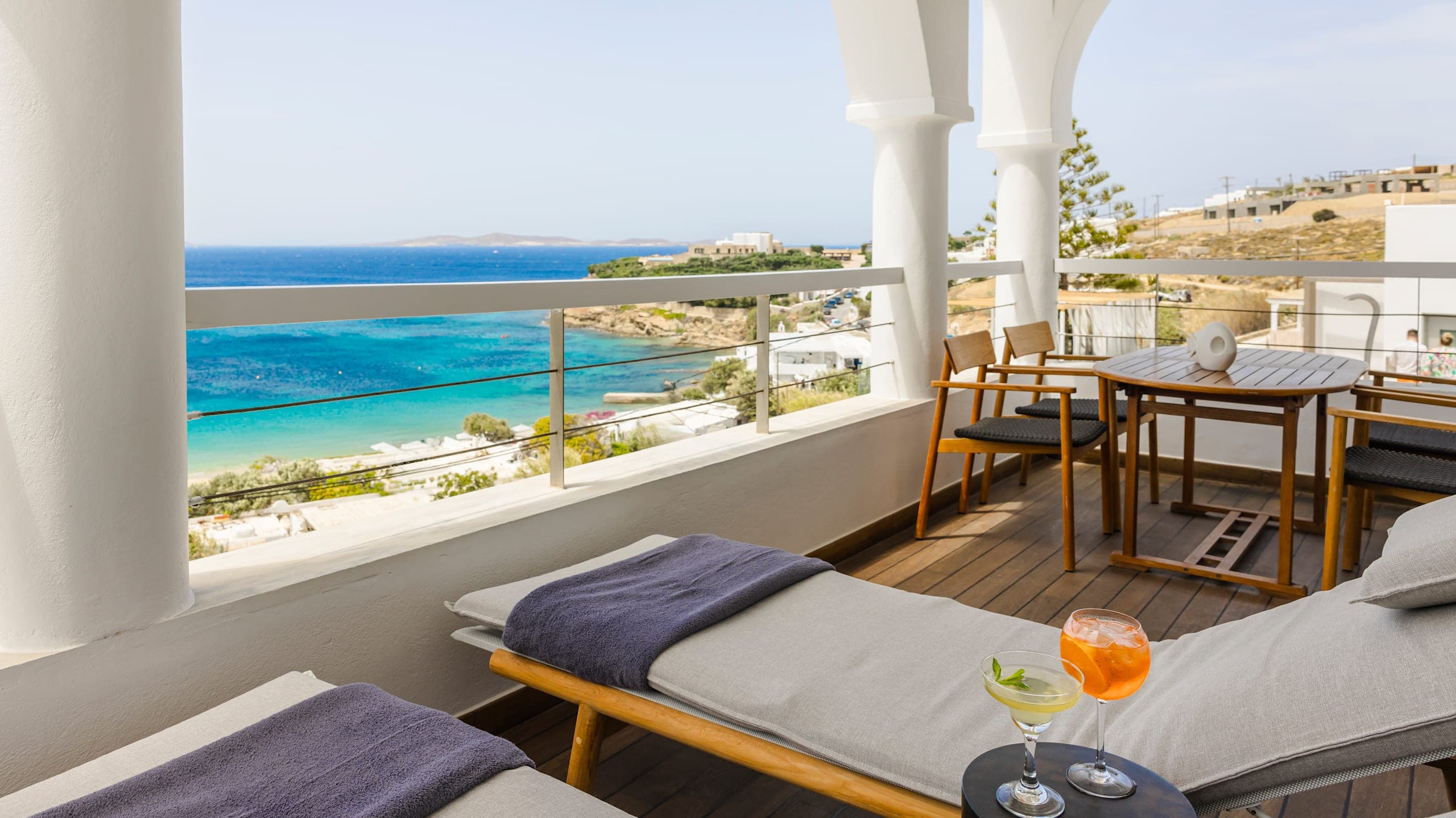 Premium Suite Sea View - Image 14