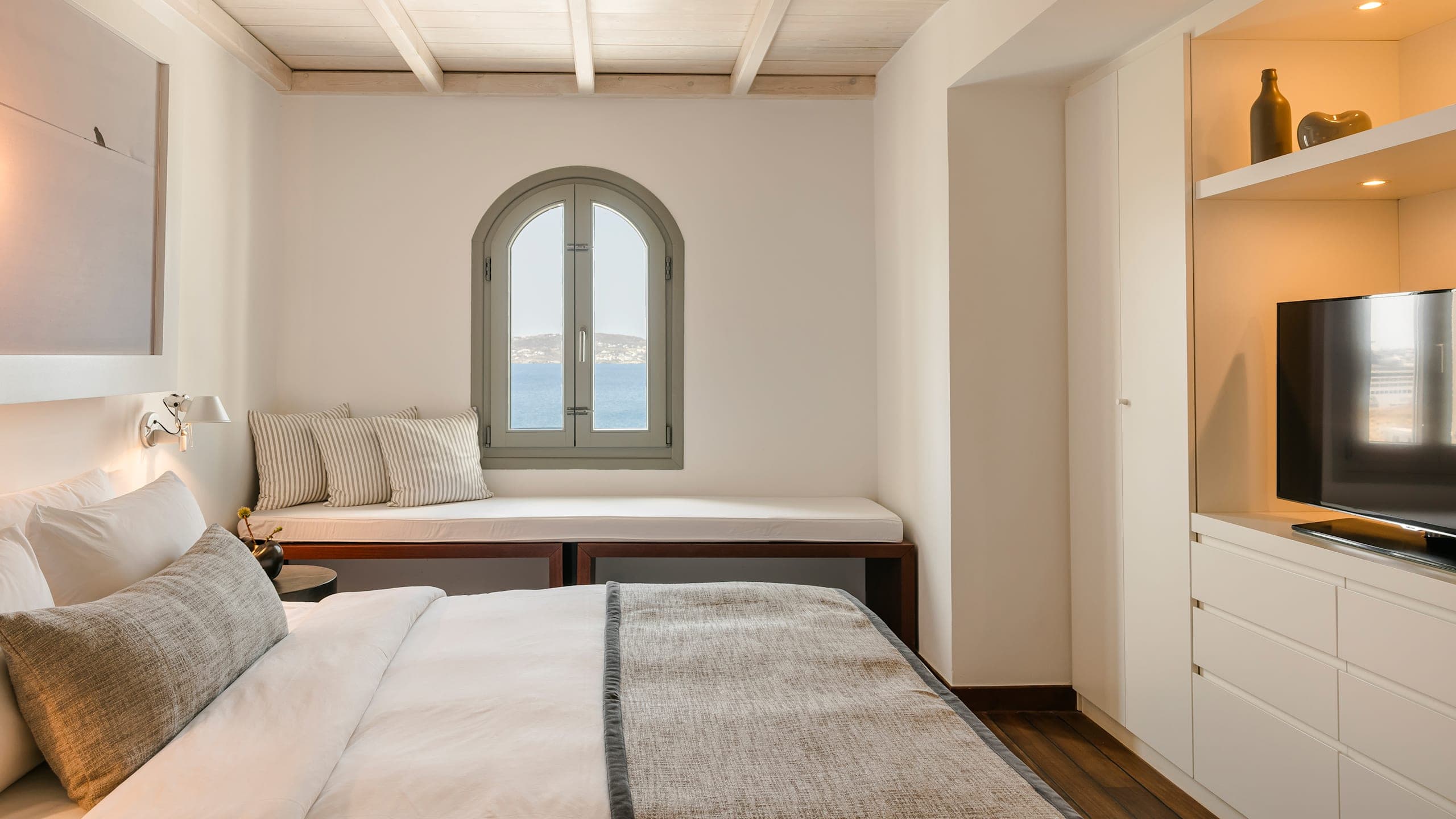 Premium Suite Sea View - Image 4
