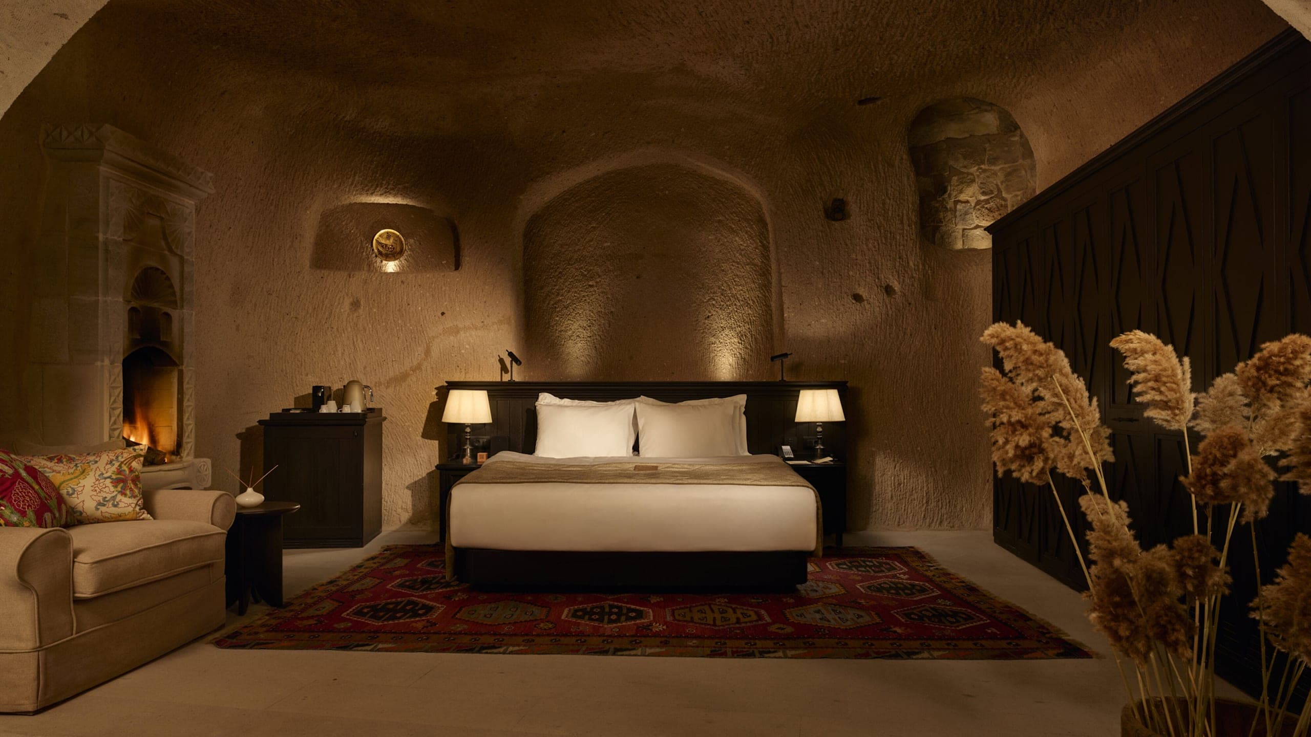 Deluxe Room - Image 4