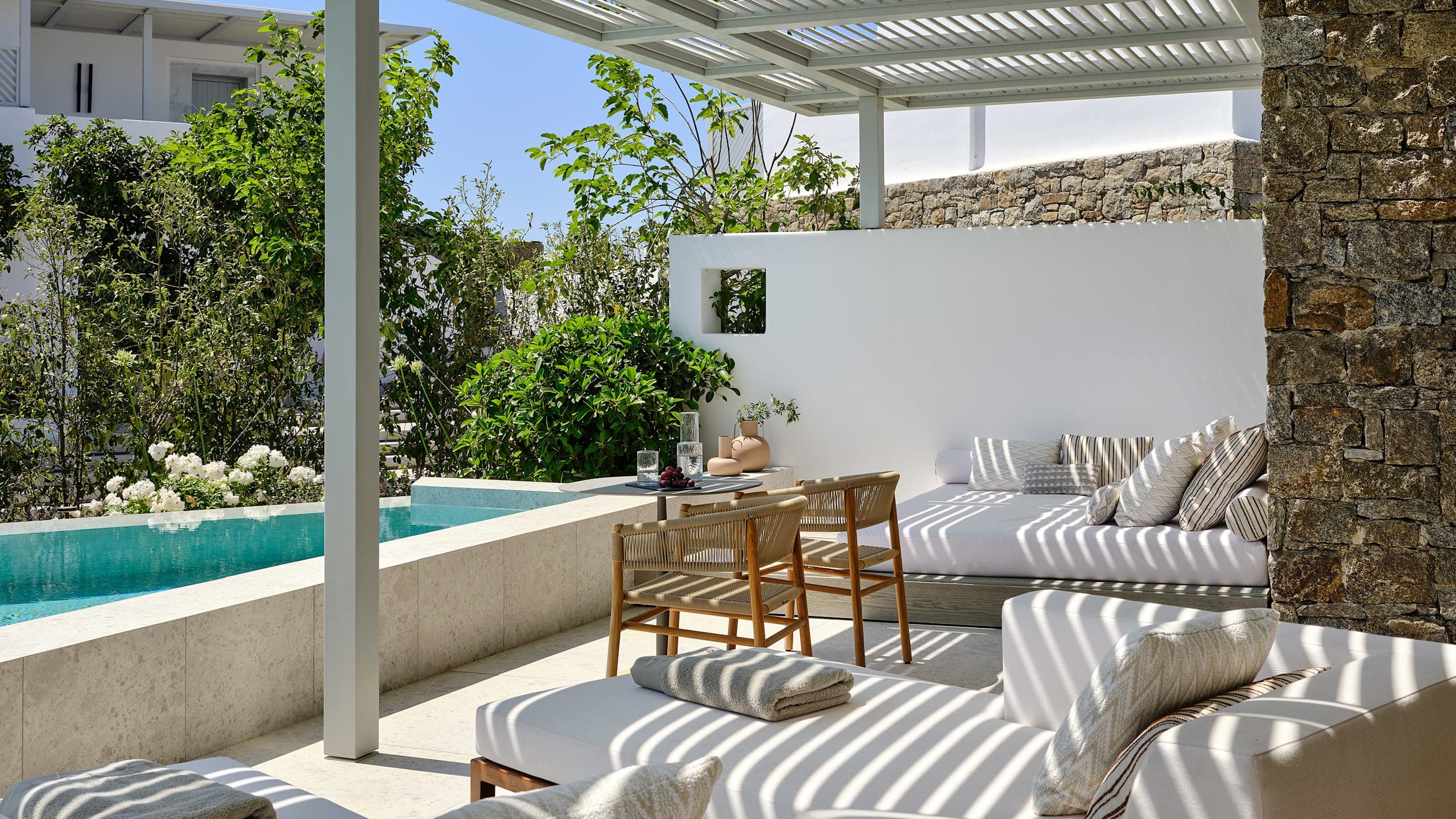 Alpha One Bedroom Residence with Private Pool & Sea View - Image 11