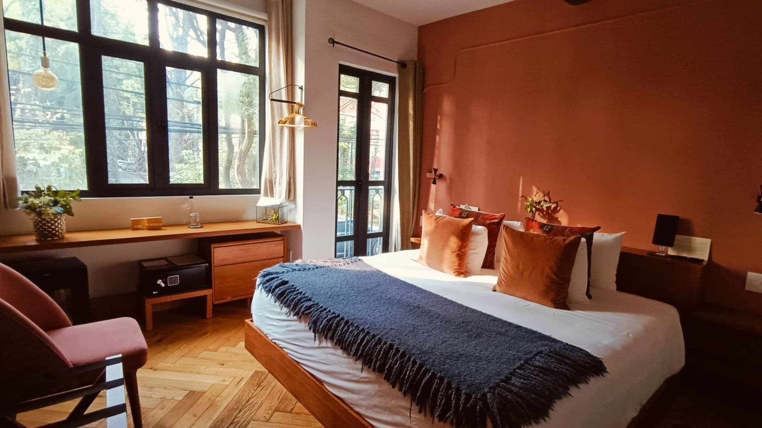 Deluxe Bauhaus - Image 3