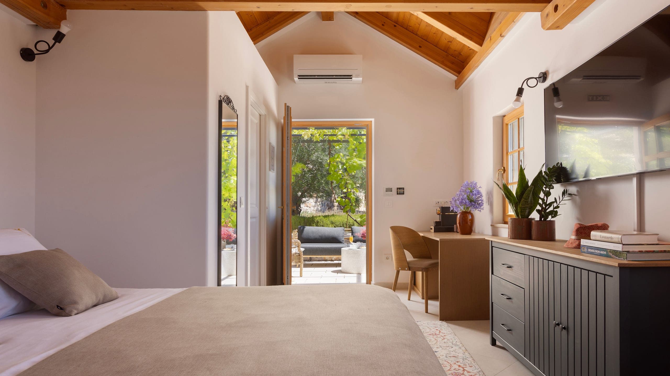 Garden Room - Image 5
