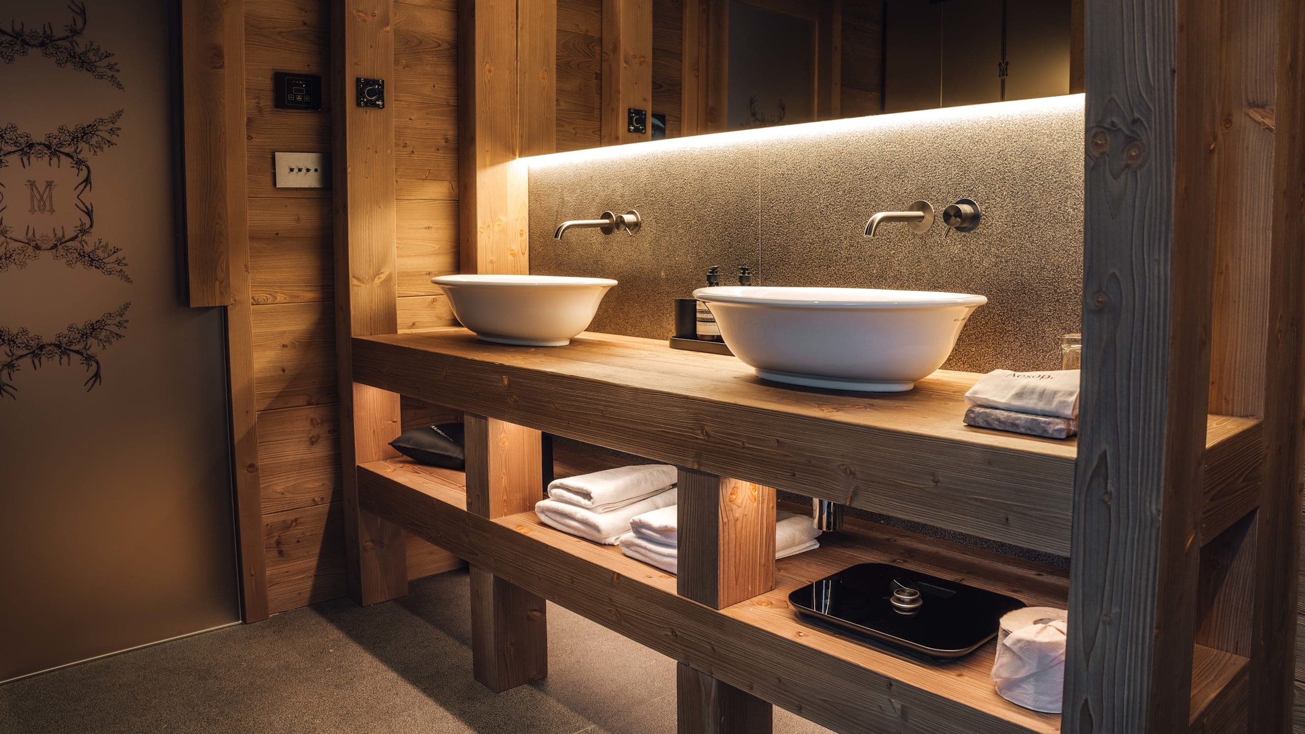Exclusive Suite with Spa Bath - Princess Marina - Image 4