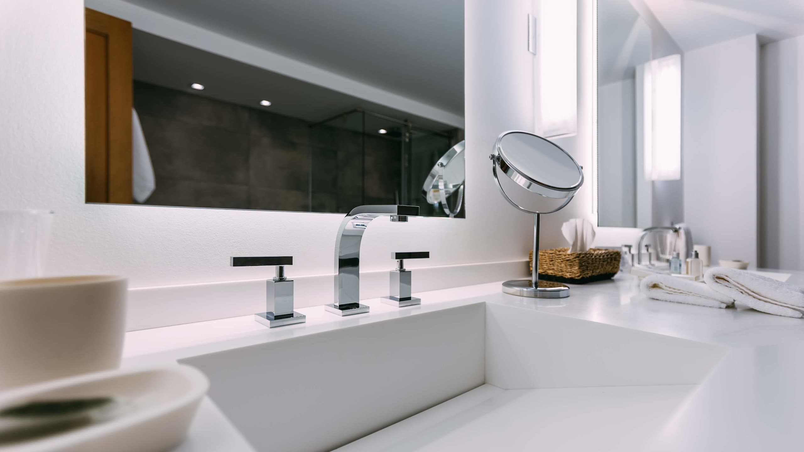 Studio Suite - Image 5