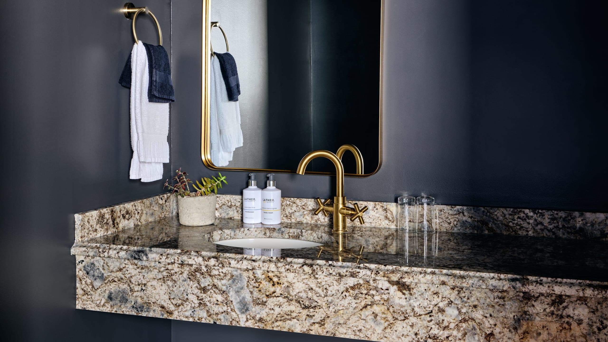 The Hotel Portsmouth - Image 5