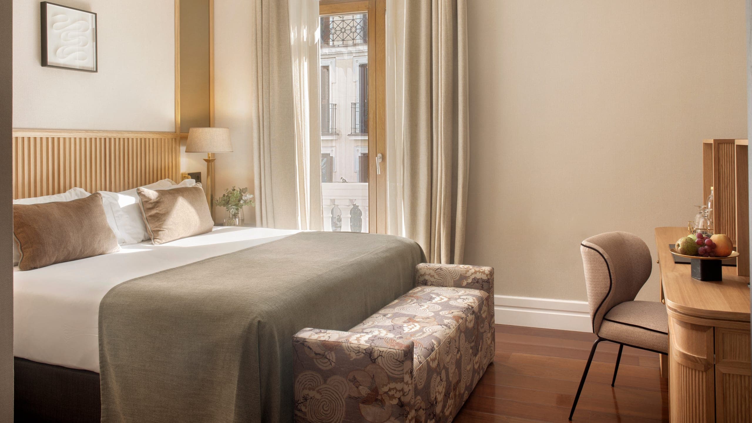 Unico Exterior - Image 1