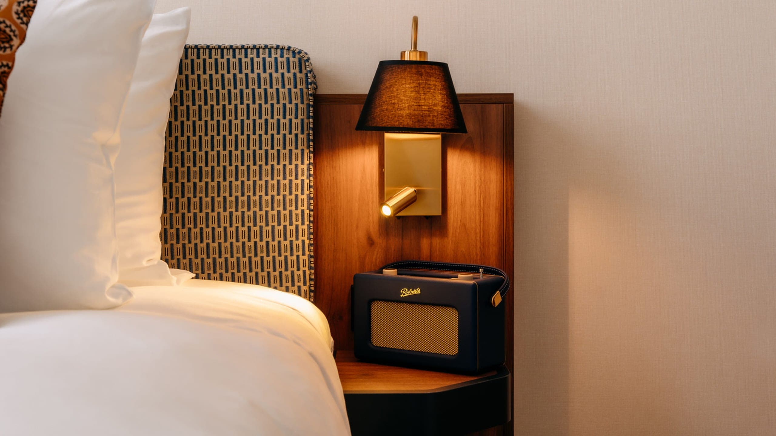 Standard Double Room - Image 2