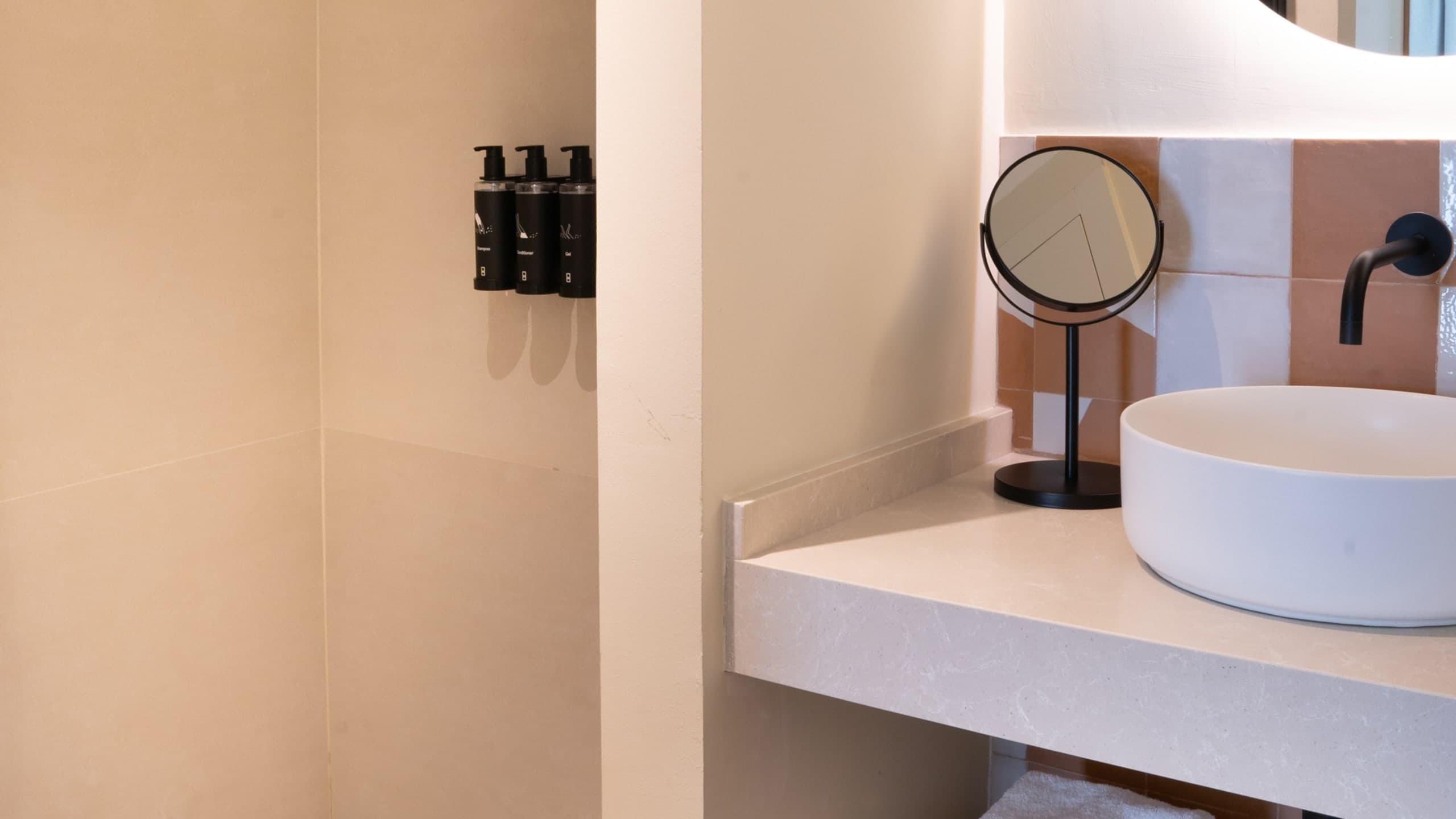 Ocean Drive Sevilla - Image 2