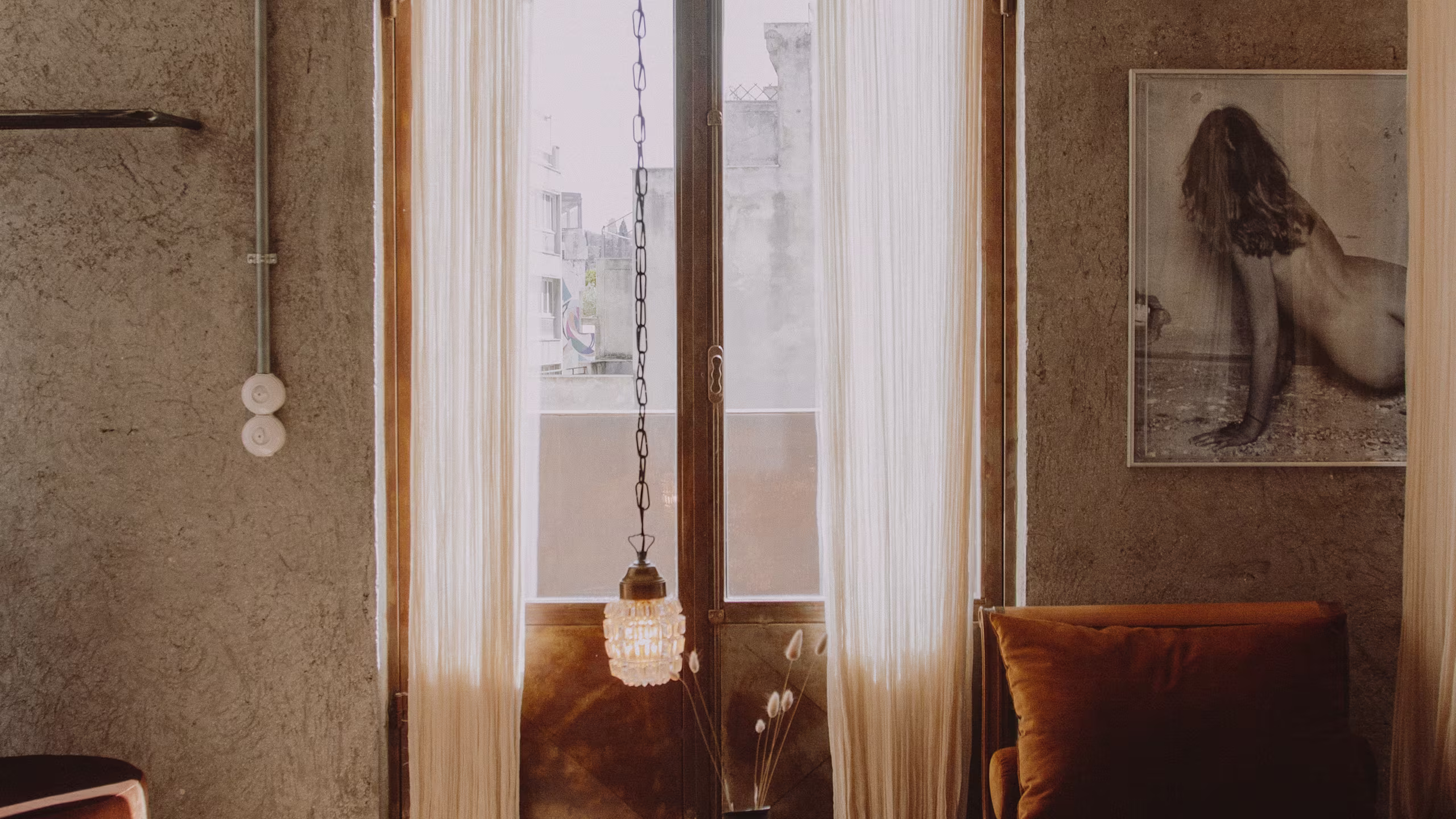 Penthouse with Balcony - Image 2