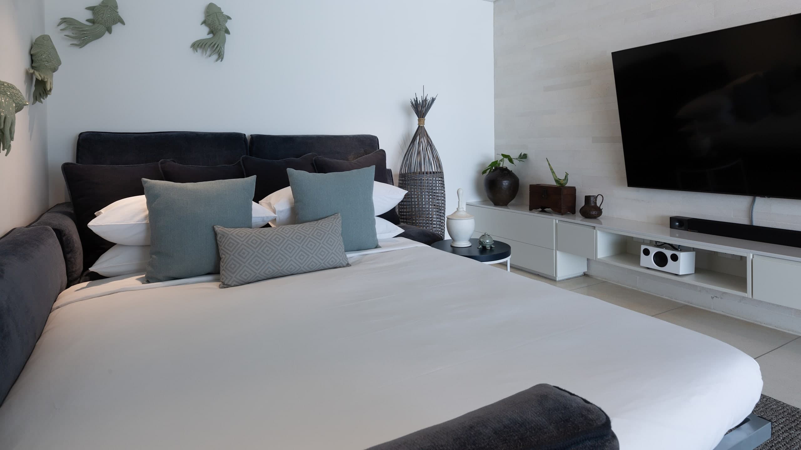 Three-bedroom Beachfront - Villa Syrah - Image 6